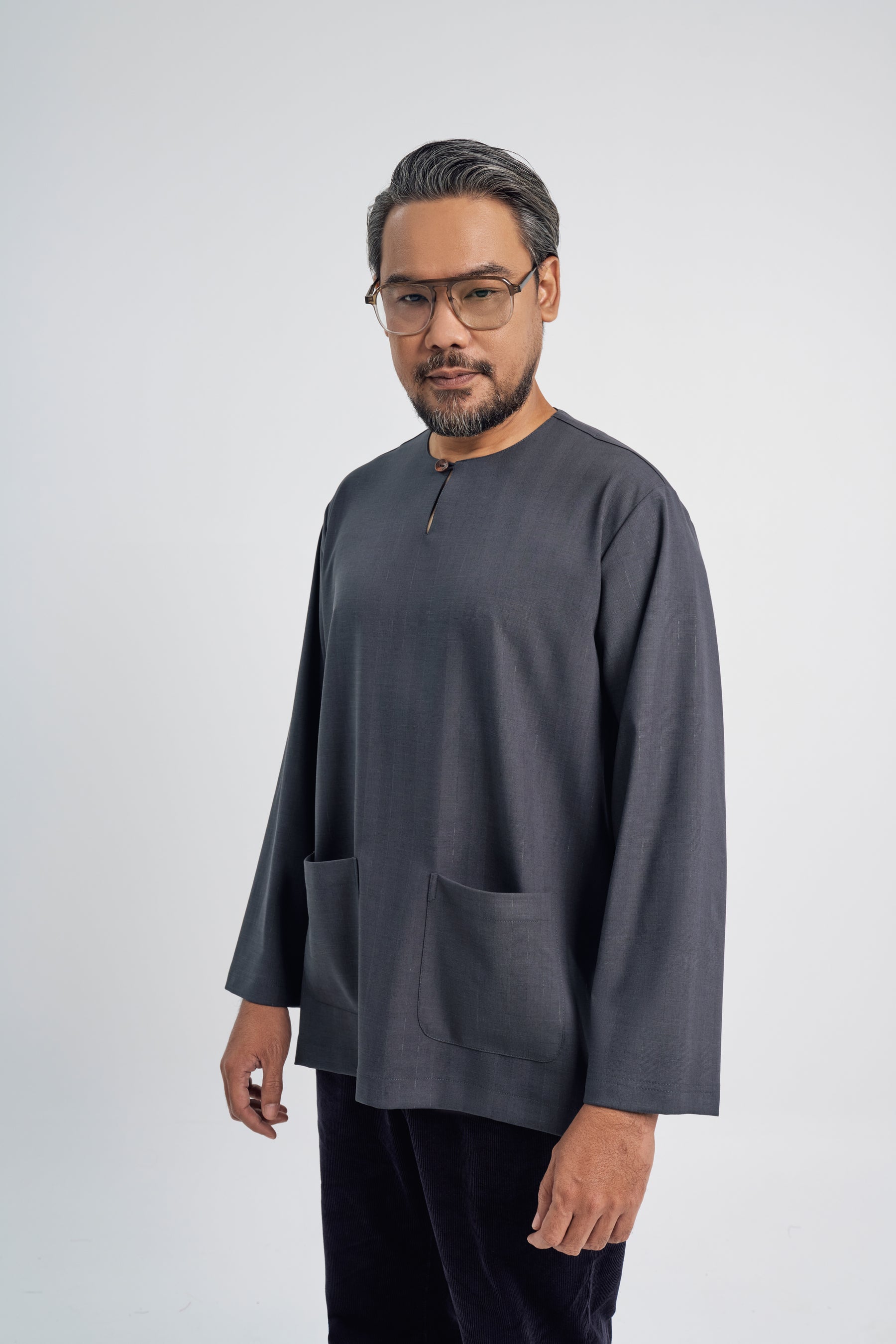 Setanjong Loose Fit Men Top - Black