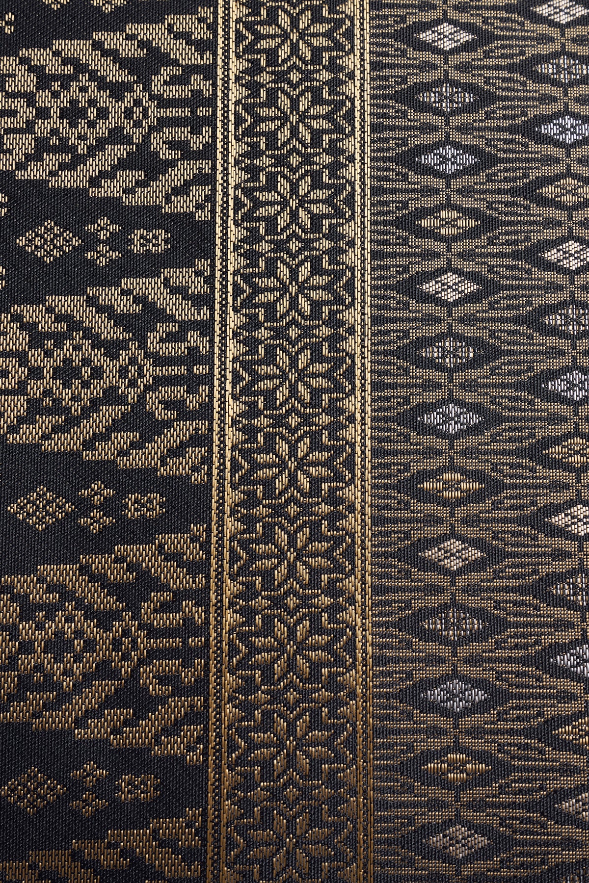 Samping Tampuk Kecepu - Hitam Emas