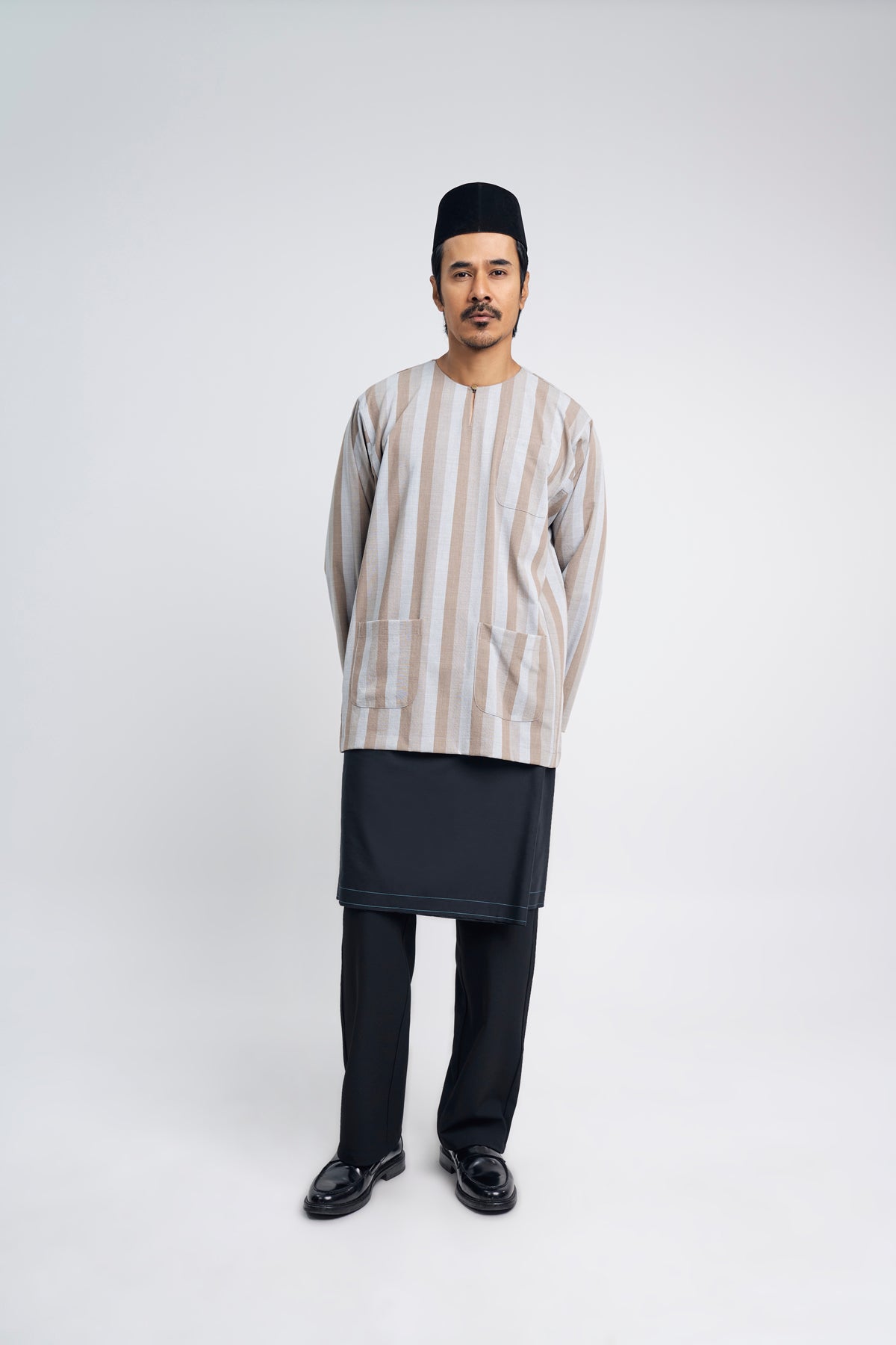 Artisan Tulang Belut Men Top - Ash Brown