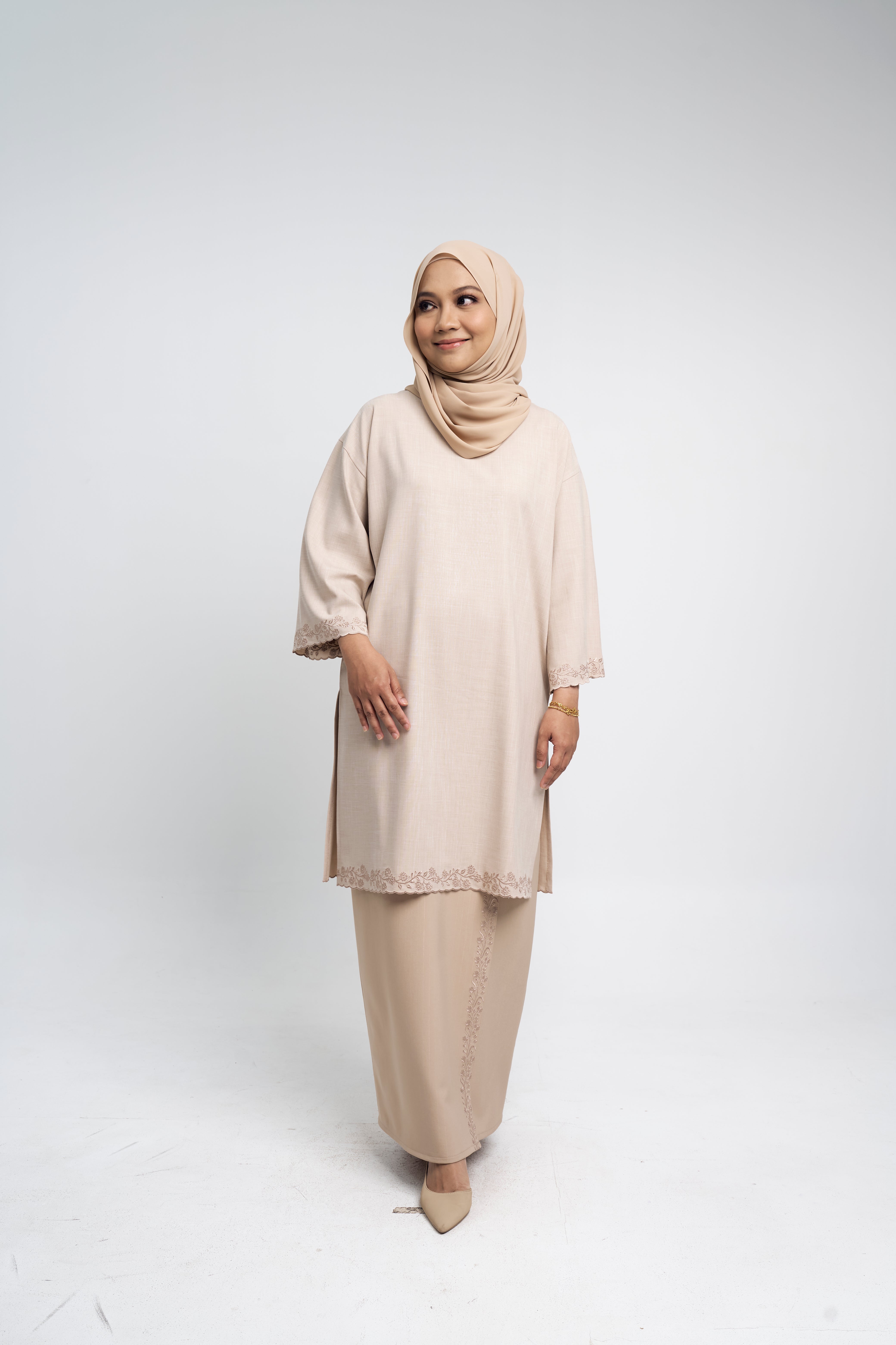 Setanjong Women Kurung