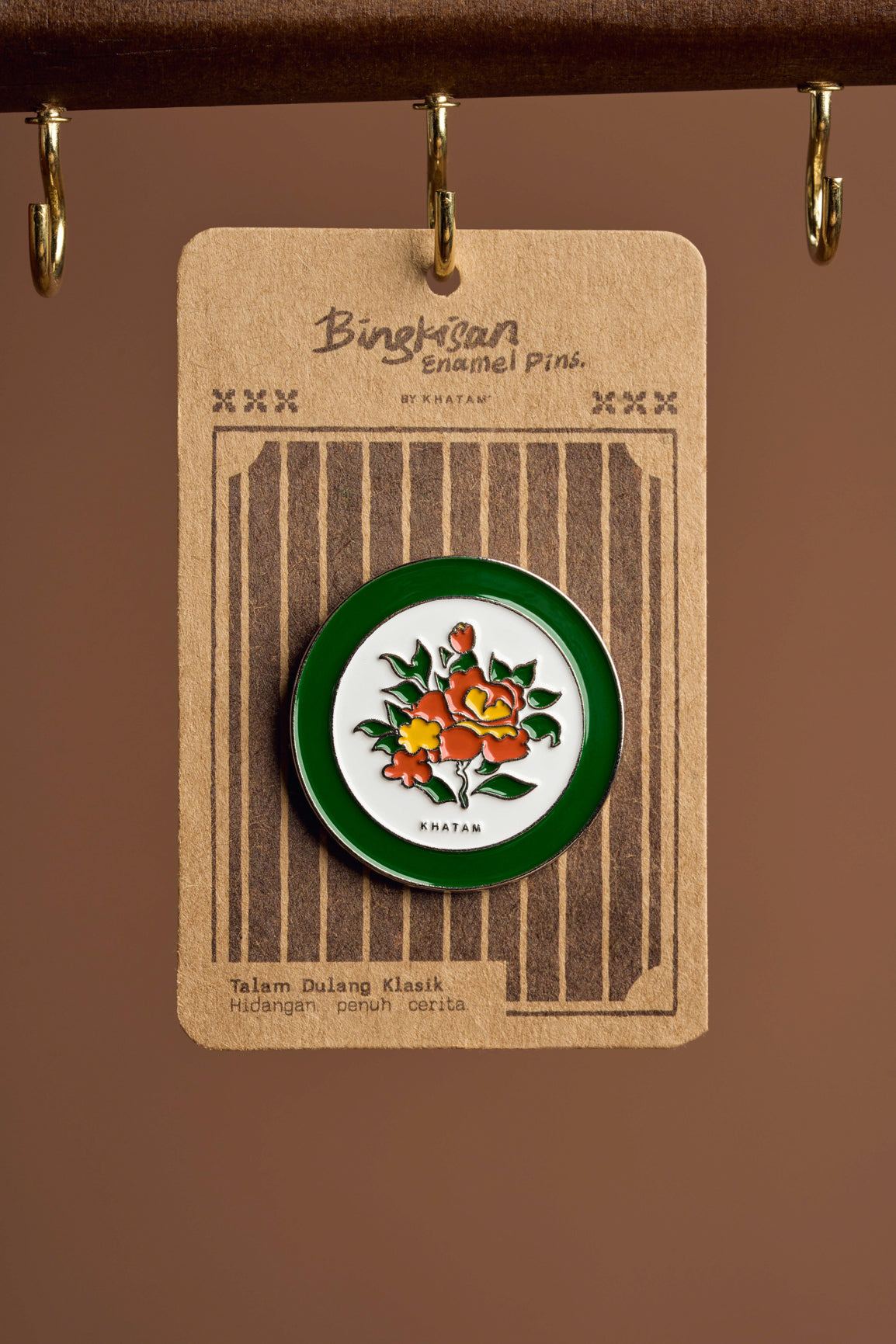 Bingkisan Enamel Pin