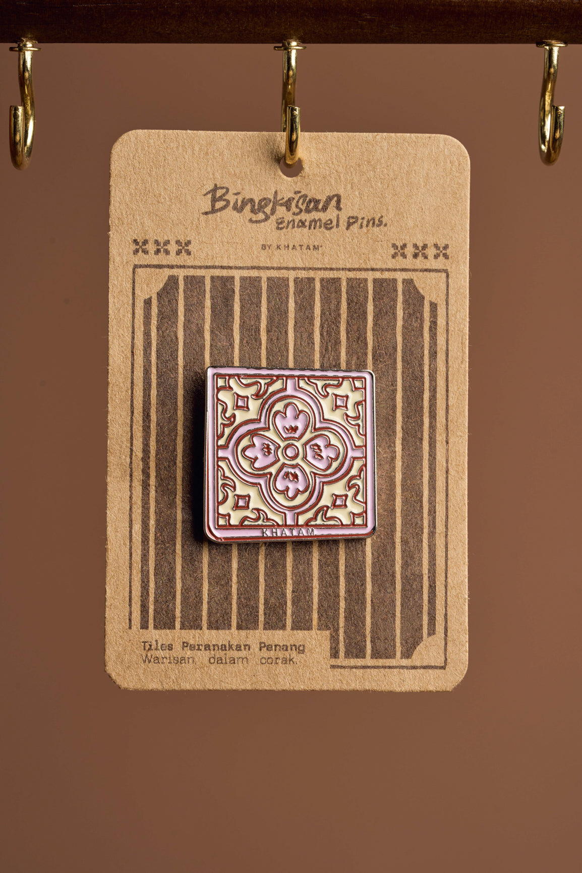 Bingkisan Enamel Pin