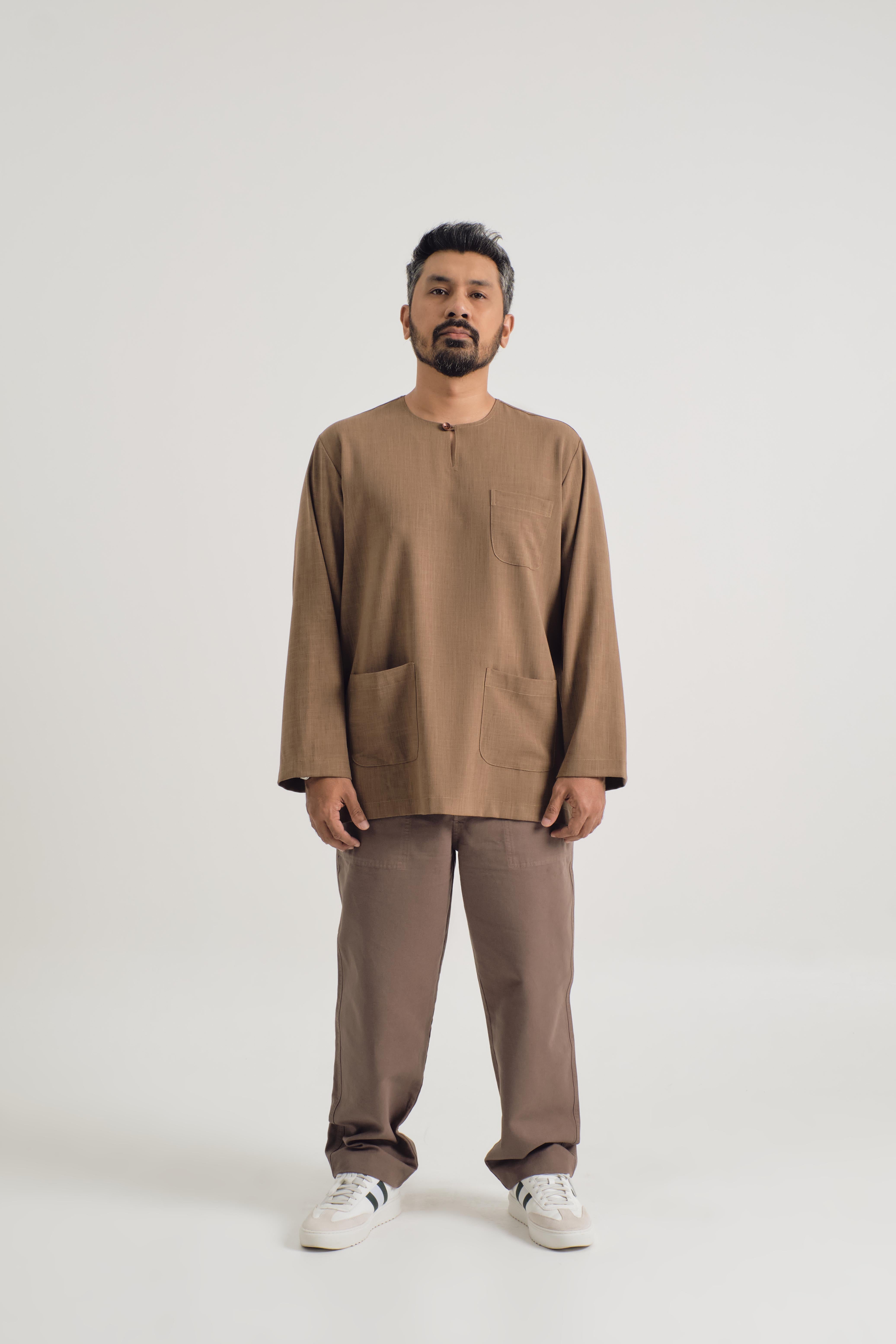 Pangku Plain Men Top Classic Fit - Brown