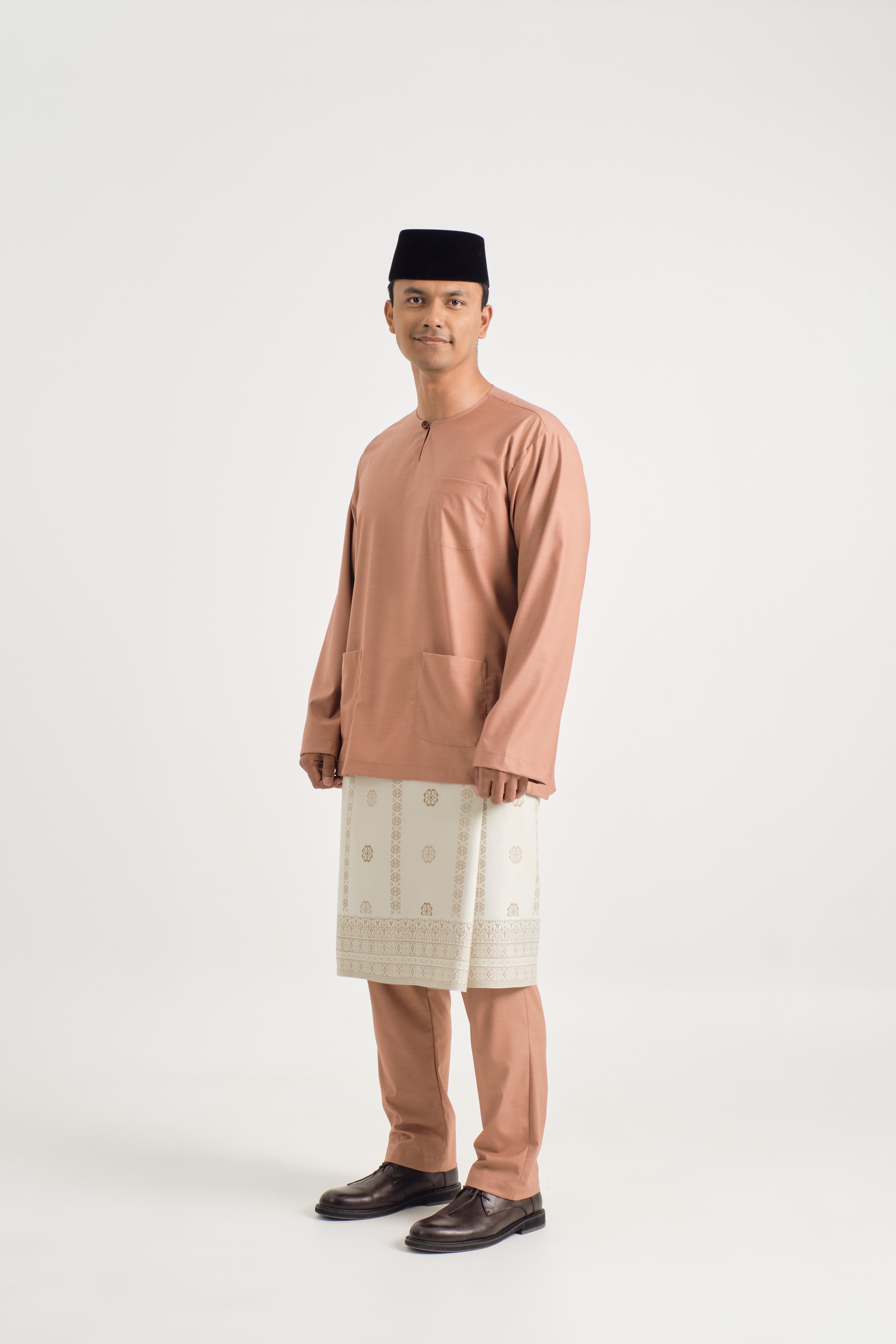 Patawali Classic Fit Baju Melayu Teluk Belanga - Clay Brown