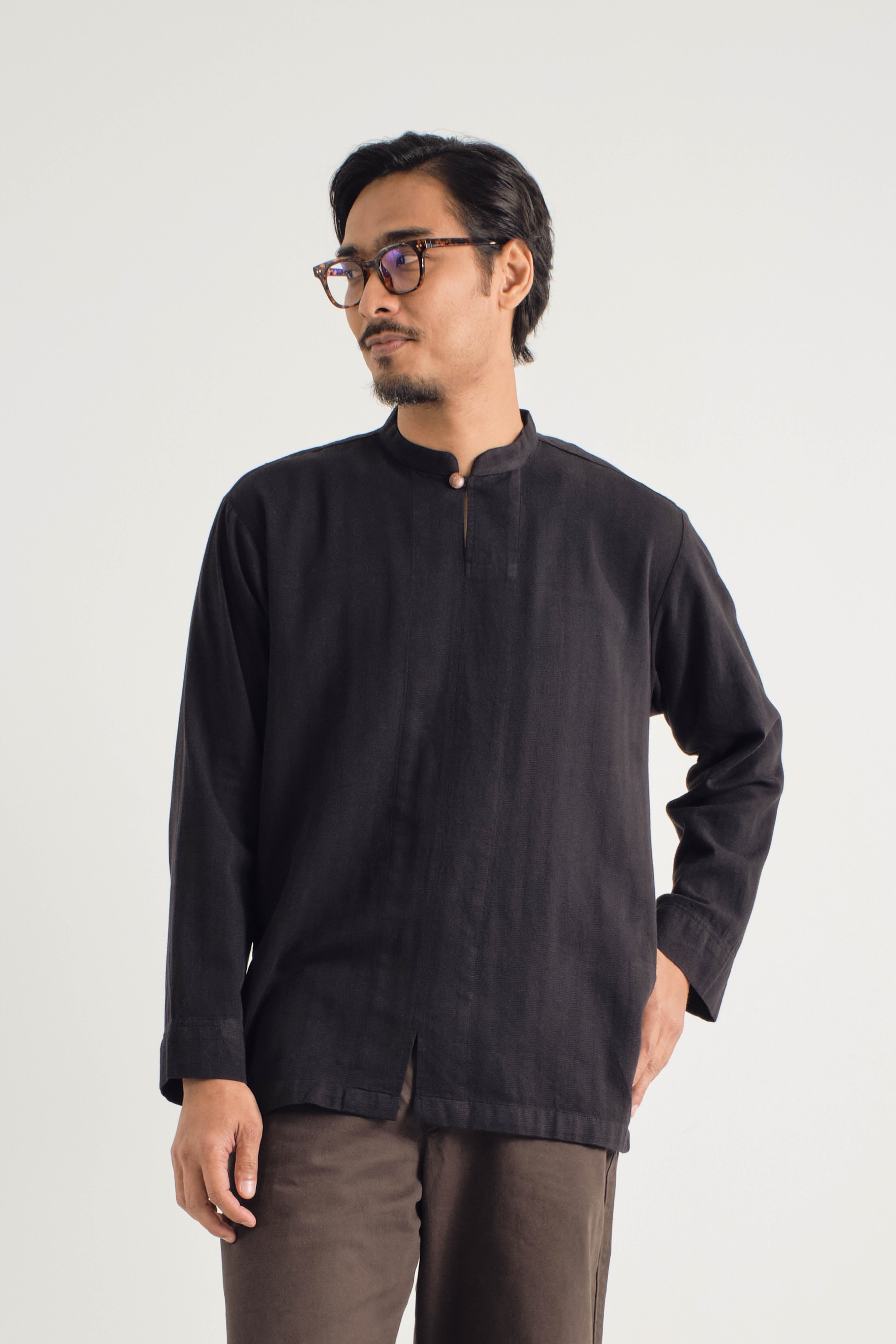 Jalenan Modern Fit Collared Top  - Coal Black