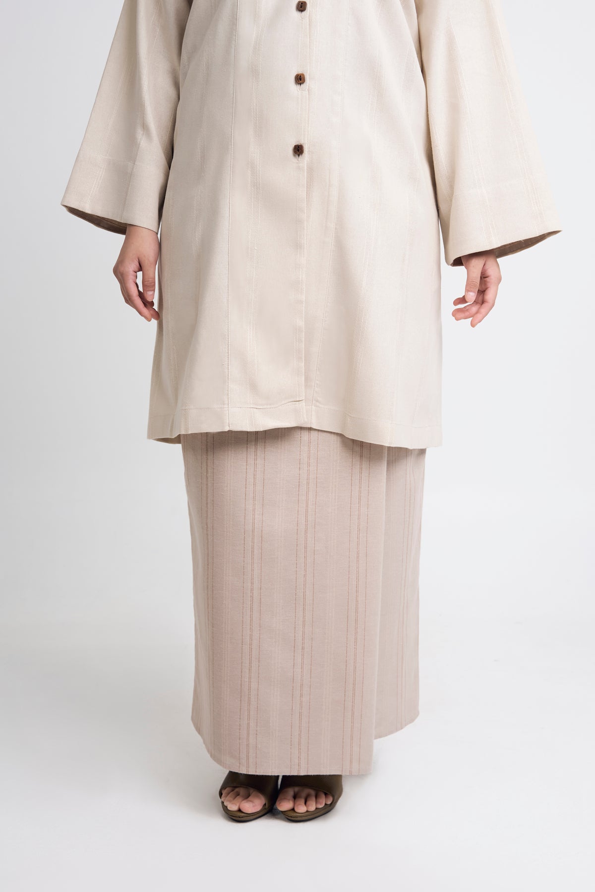 Detak Women Baju Belah - Beige