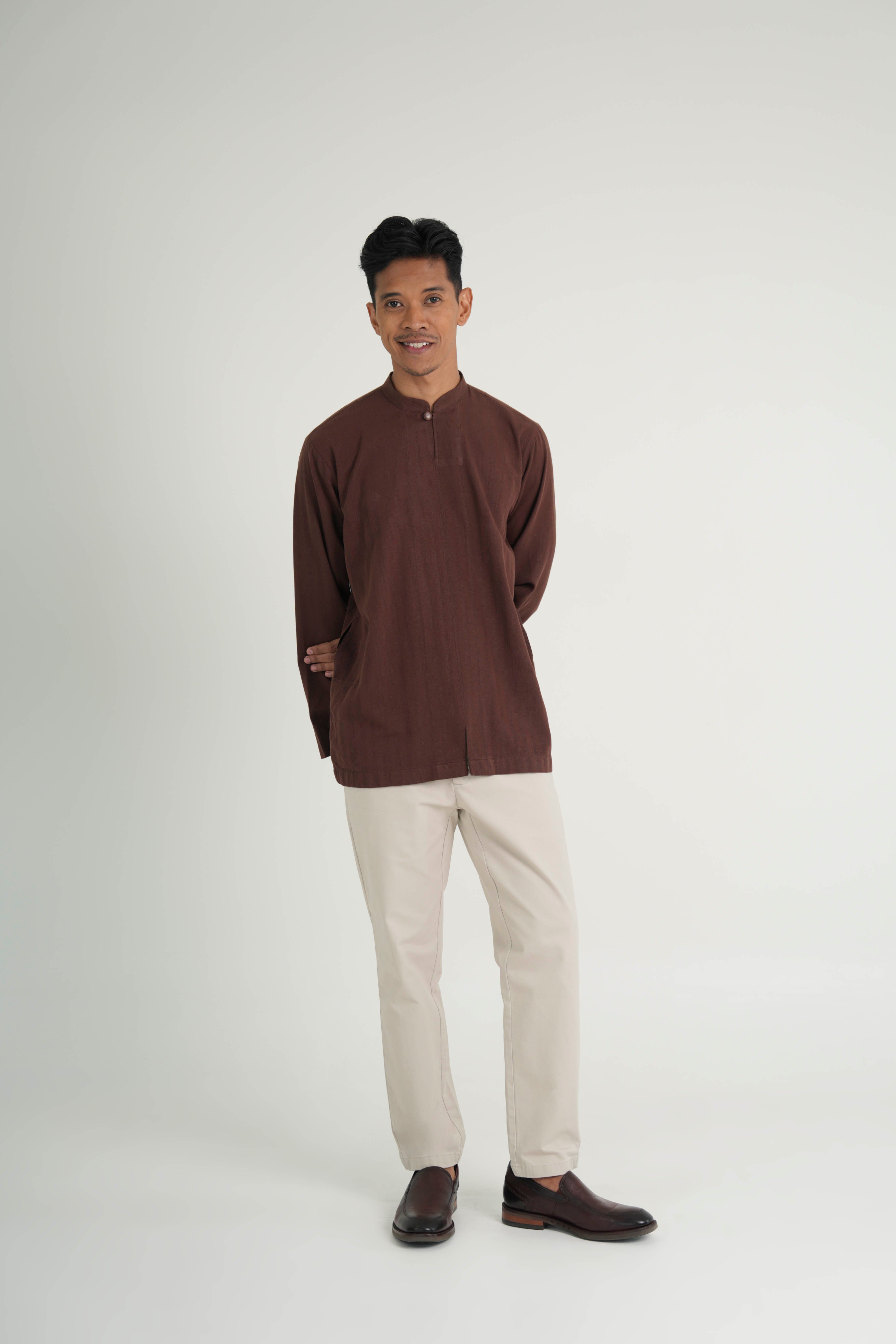 Jalenan Modern Fit Collared Top  - Cocoa Brown