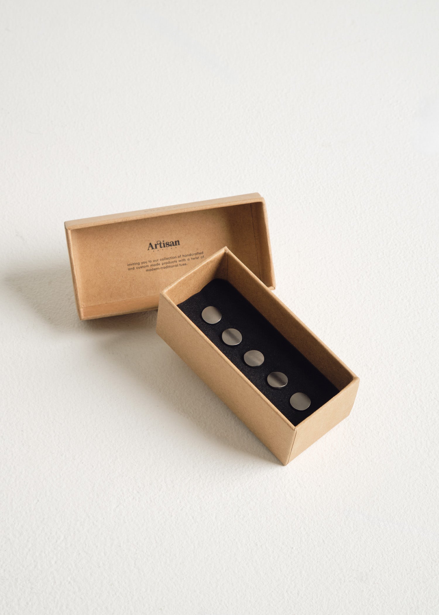 Button Alloy - Iron Grey