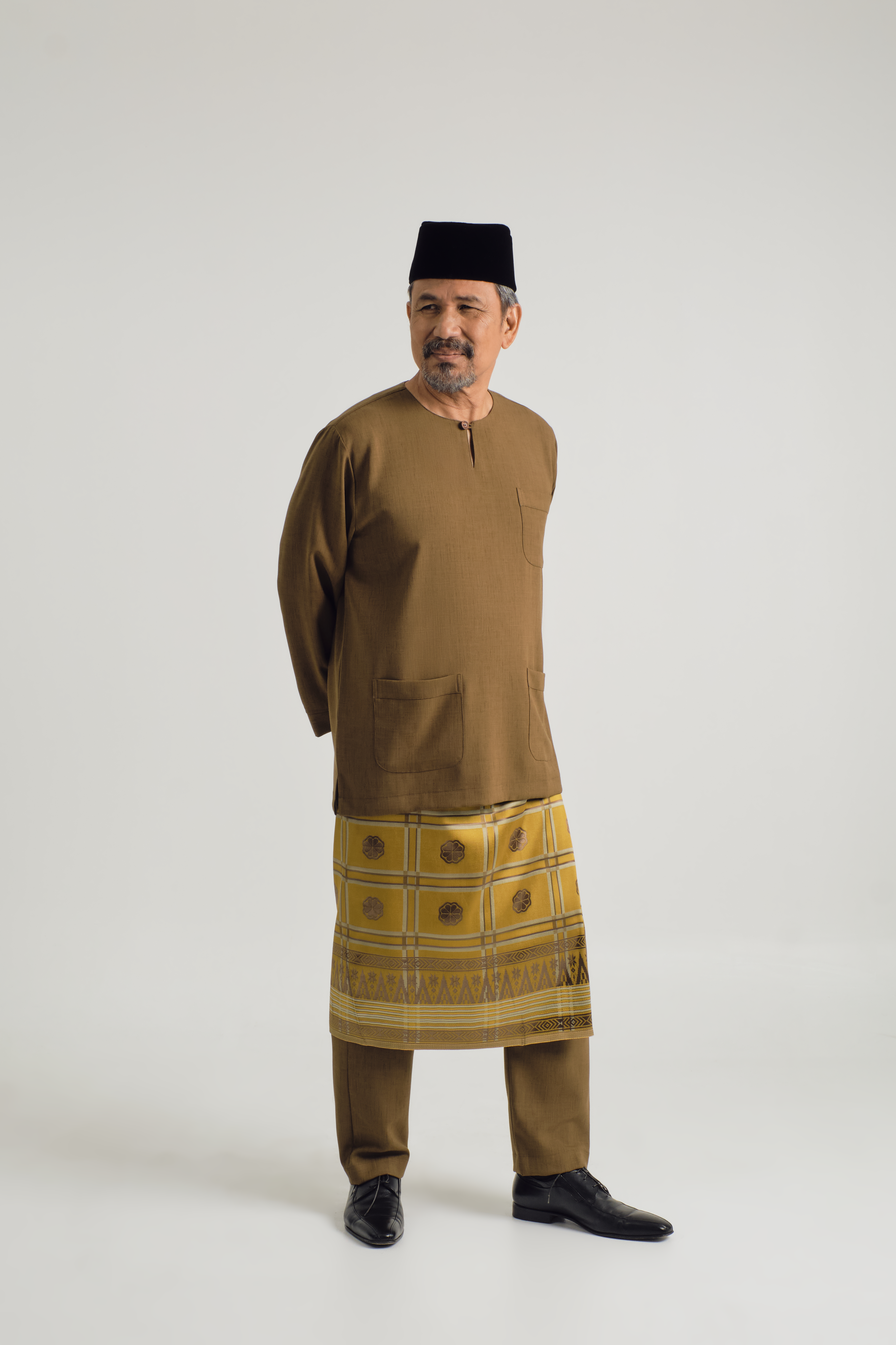 KHATAM x M.NASIR : Classic Fit Baju Melayu Teluk Belanga - Olive Green