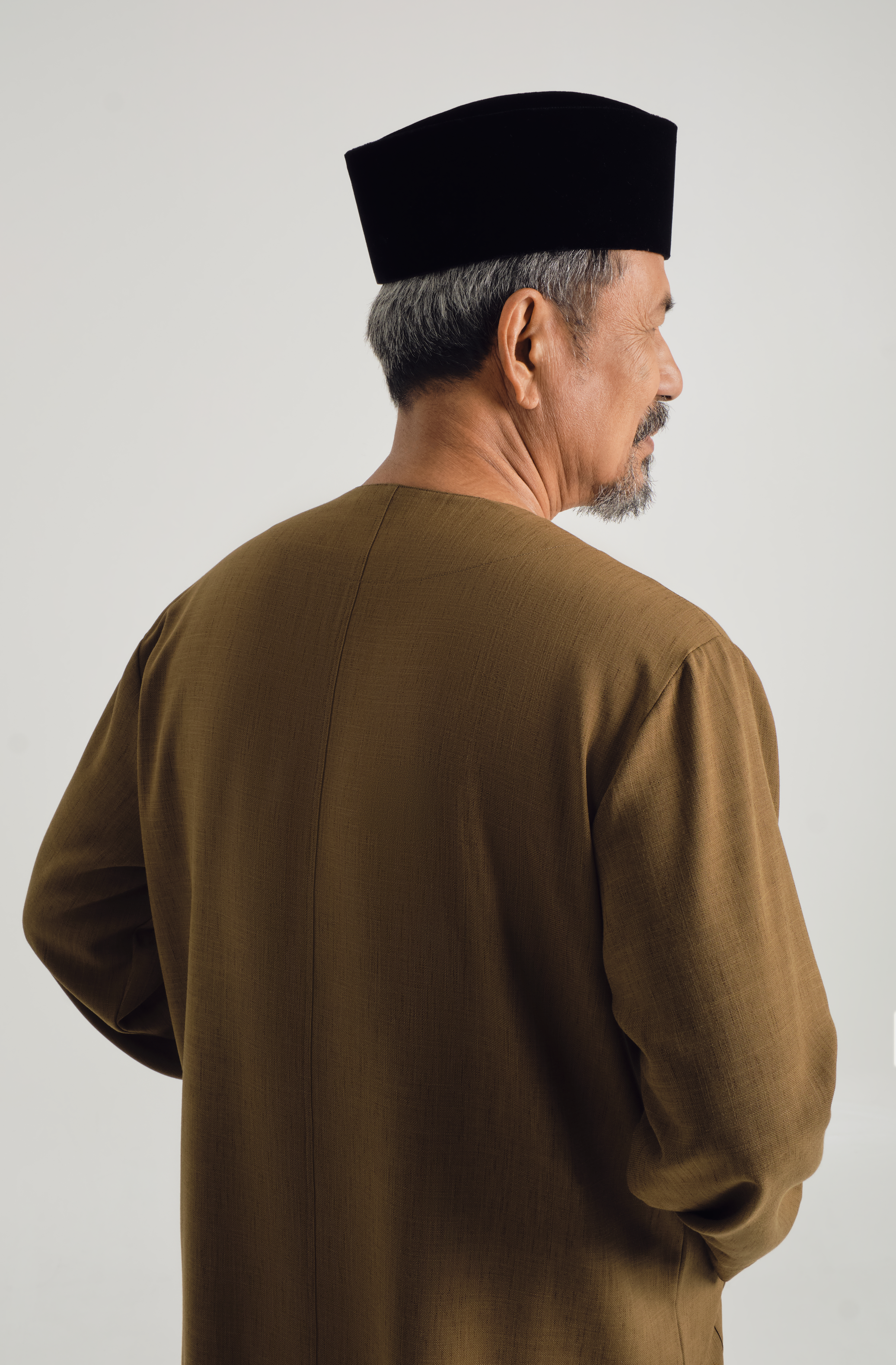 KHATAM x M.NASIR : Classic Fit Baju Melayu Teluk Belanga - Olive Green