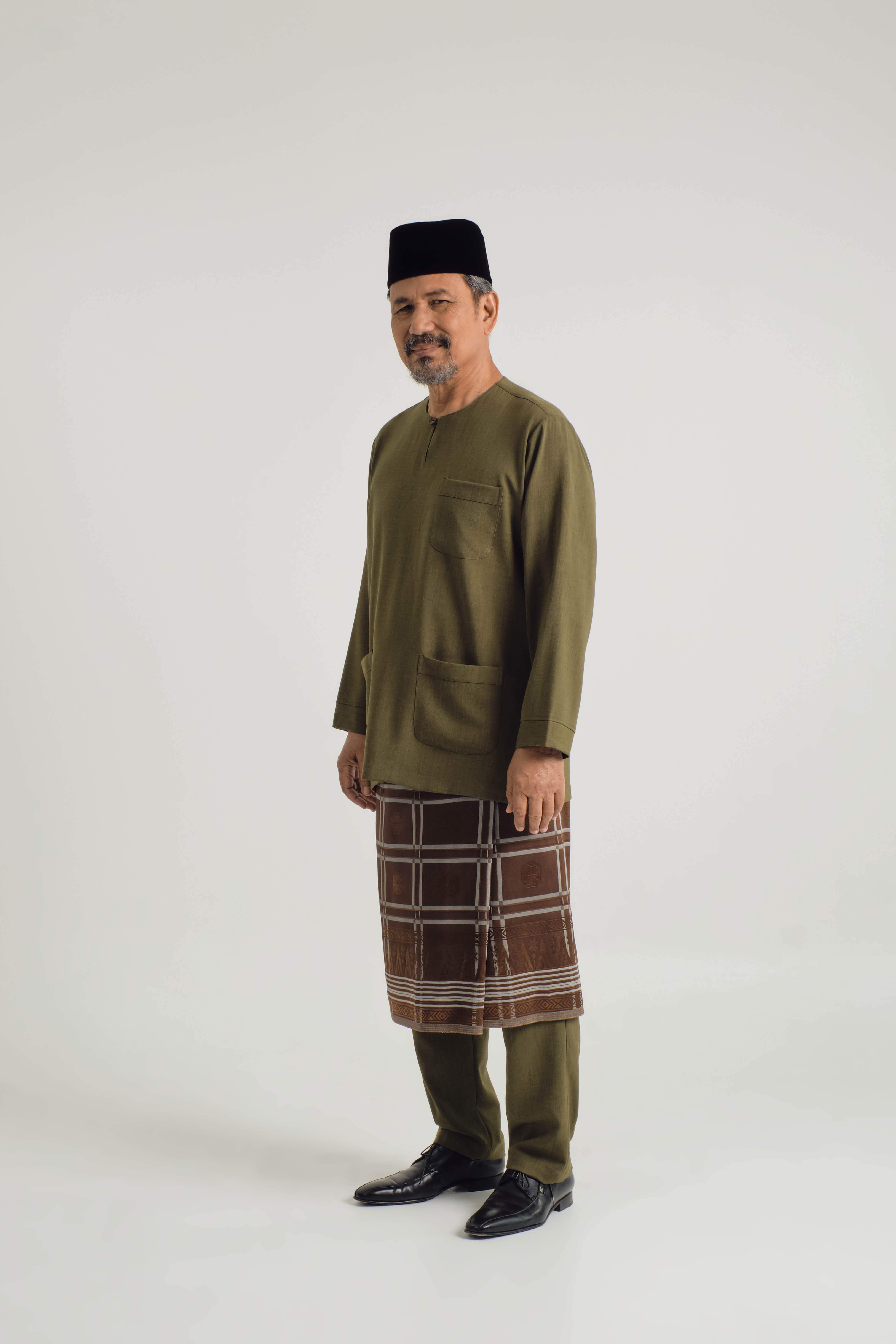 KHATAM x M.NASIR : Classic Fit Baju Melayu Teluk Belanga - Green