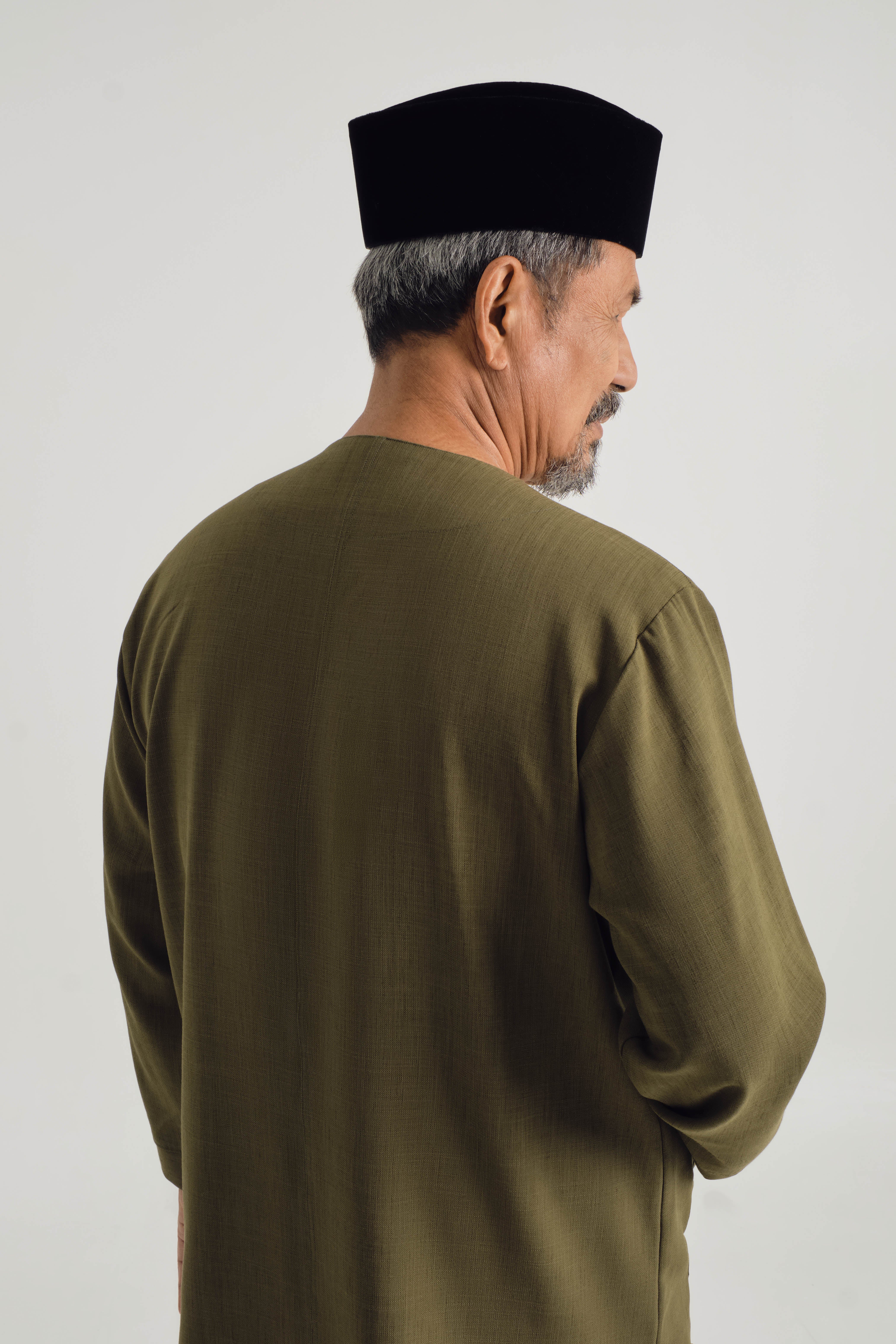 KHATAM x M.NASIR : Classic Fit Baju Melayu Teluk Belanga - Green