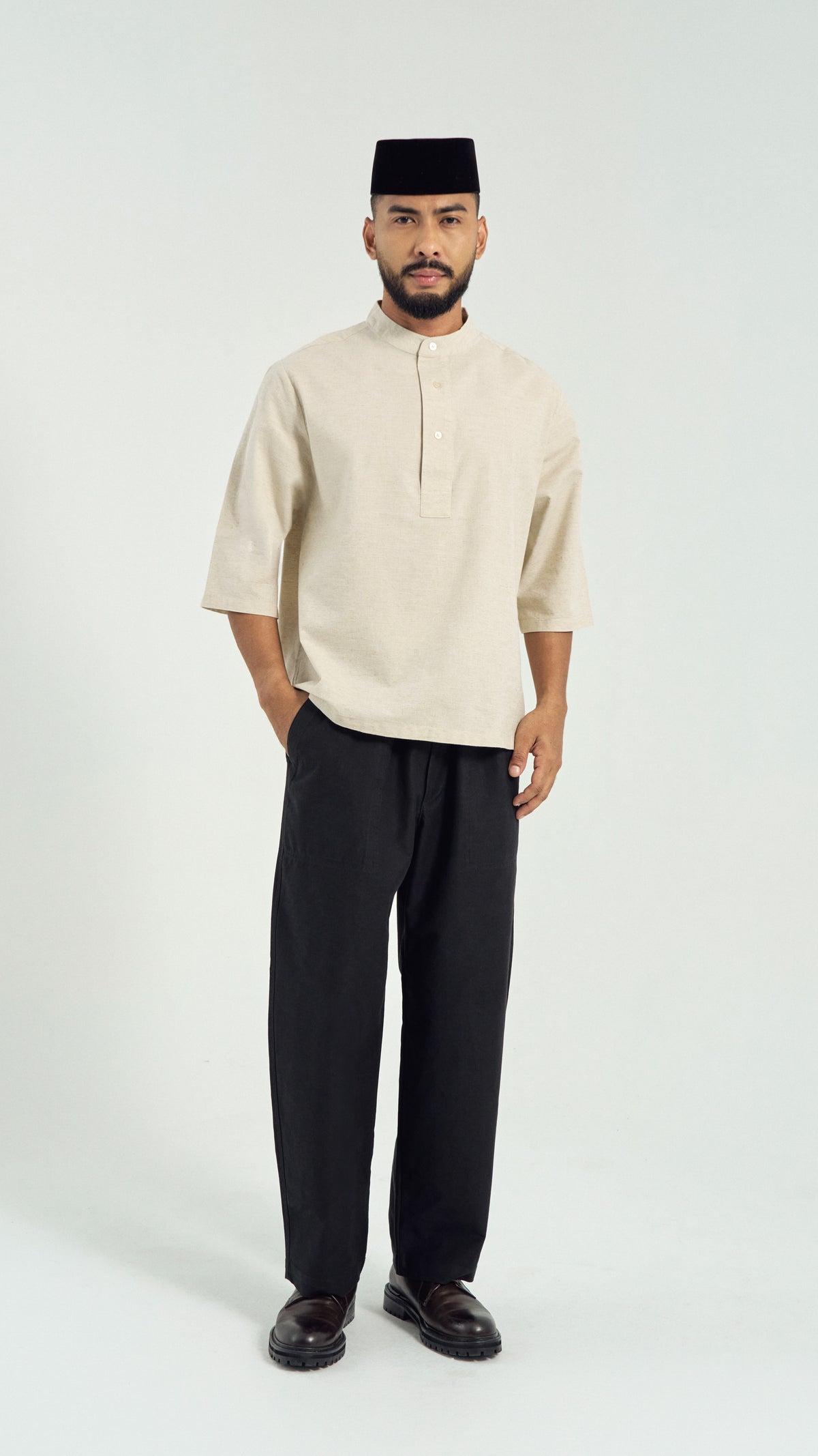 Kuadra Loose Fit Men Top Quarter Sleeve - Sand Beige