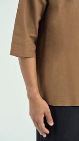 Kuadra Loose Fit Men Top Quarter Sleeve - Brown