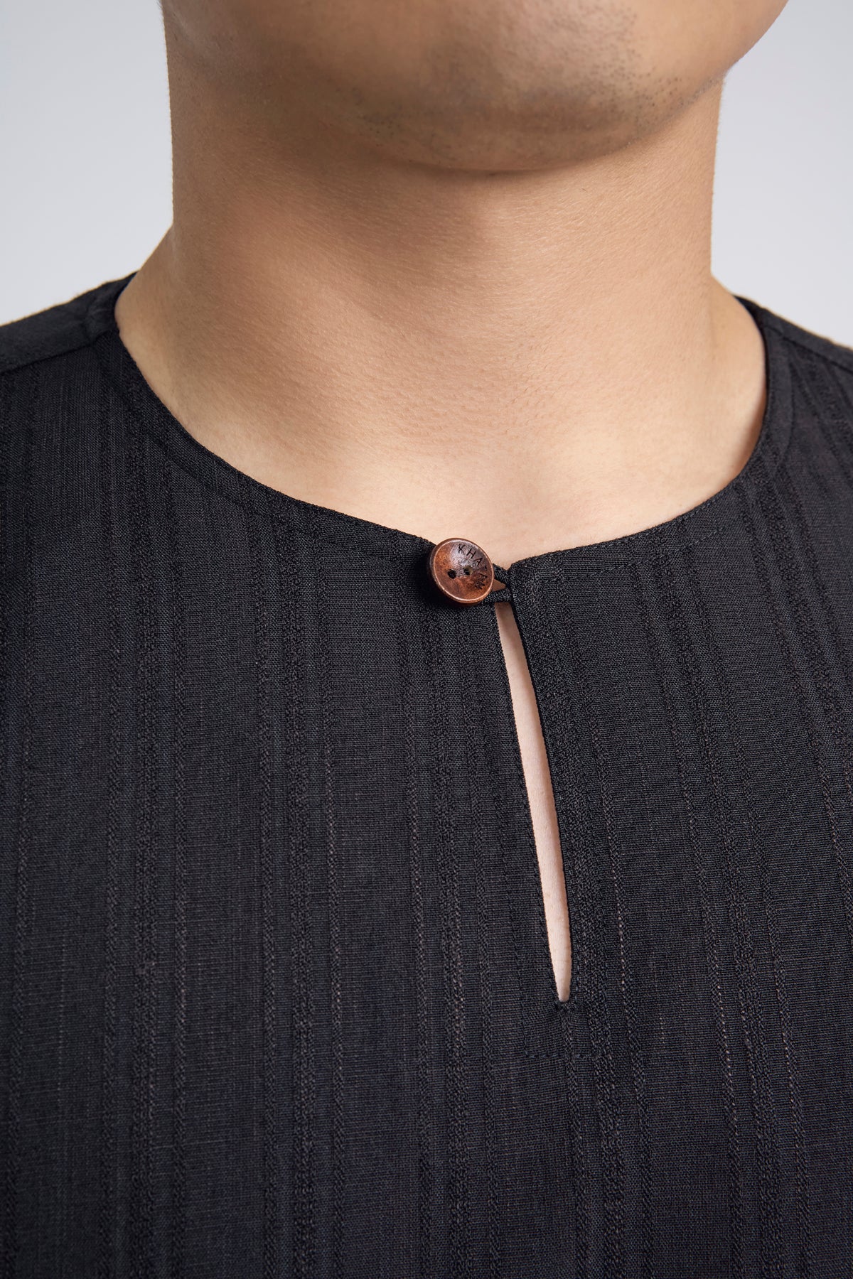 Lembar Modern Fit Long Sleeves Top - Black