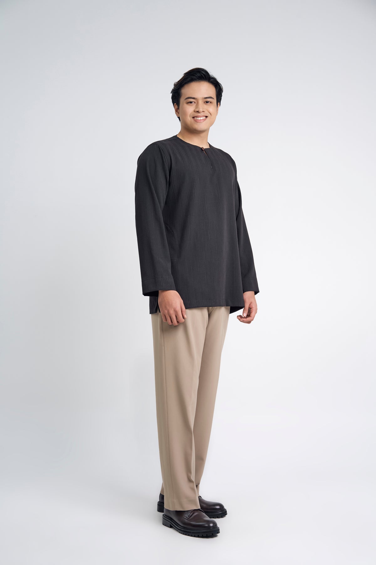 Lembar Modern Fit Long Sleeves Top - Black