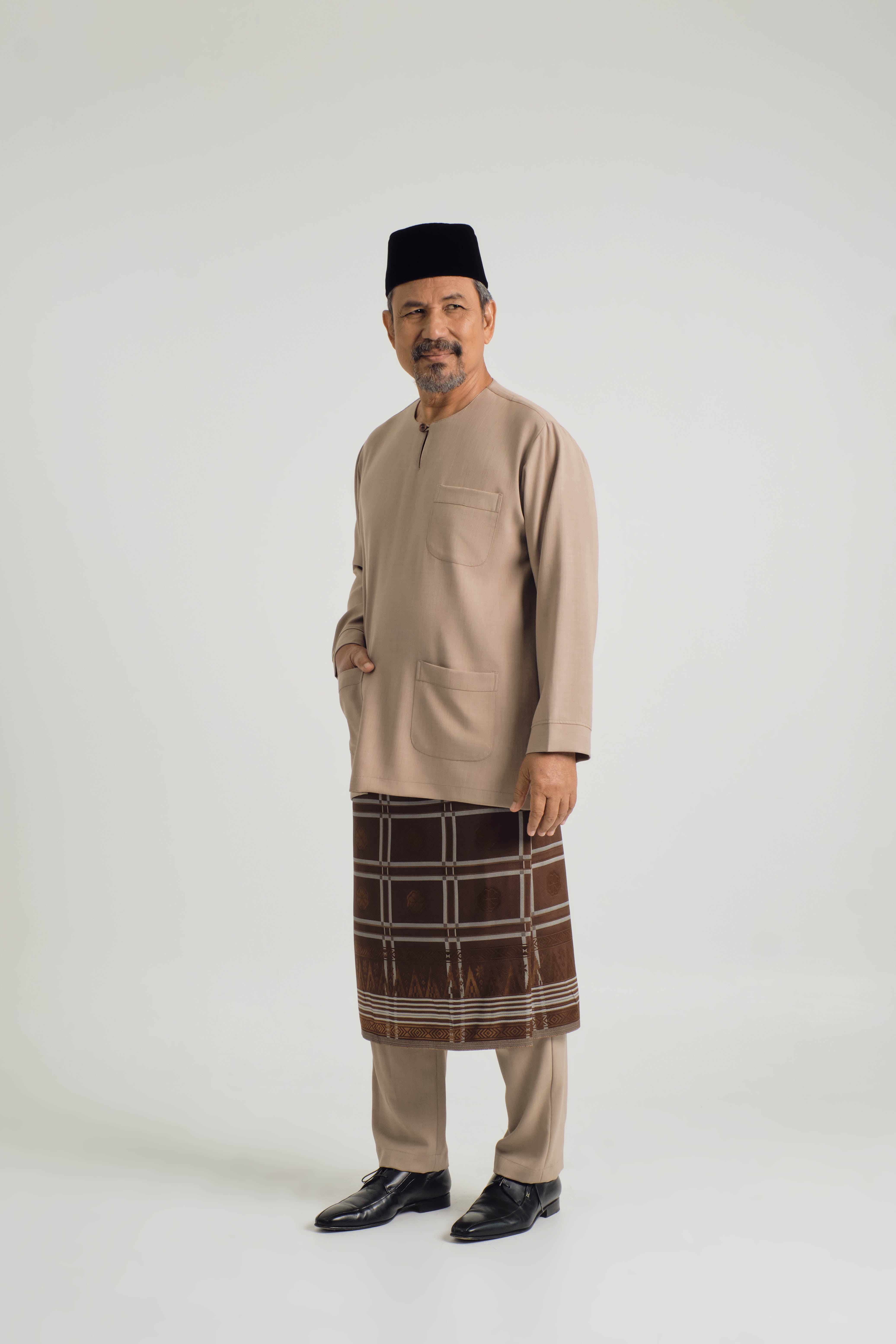 KHATAM x M.NASIR : Classic Fit Baju Melayu Teluk Belanga - Light Brown