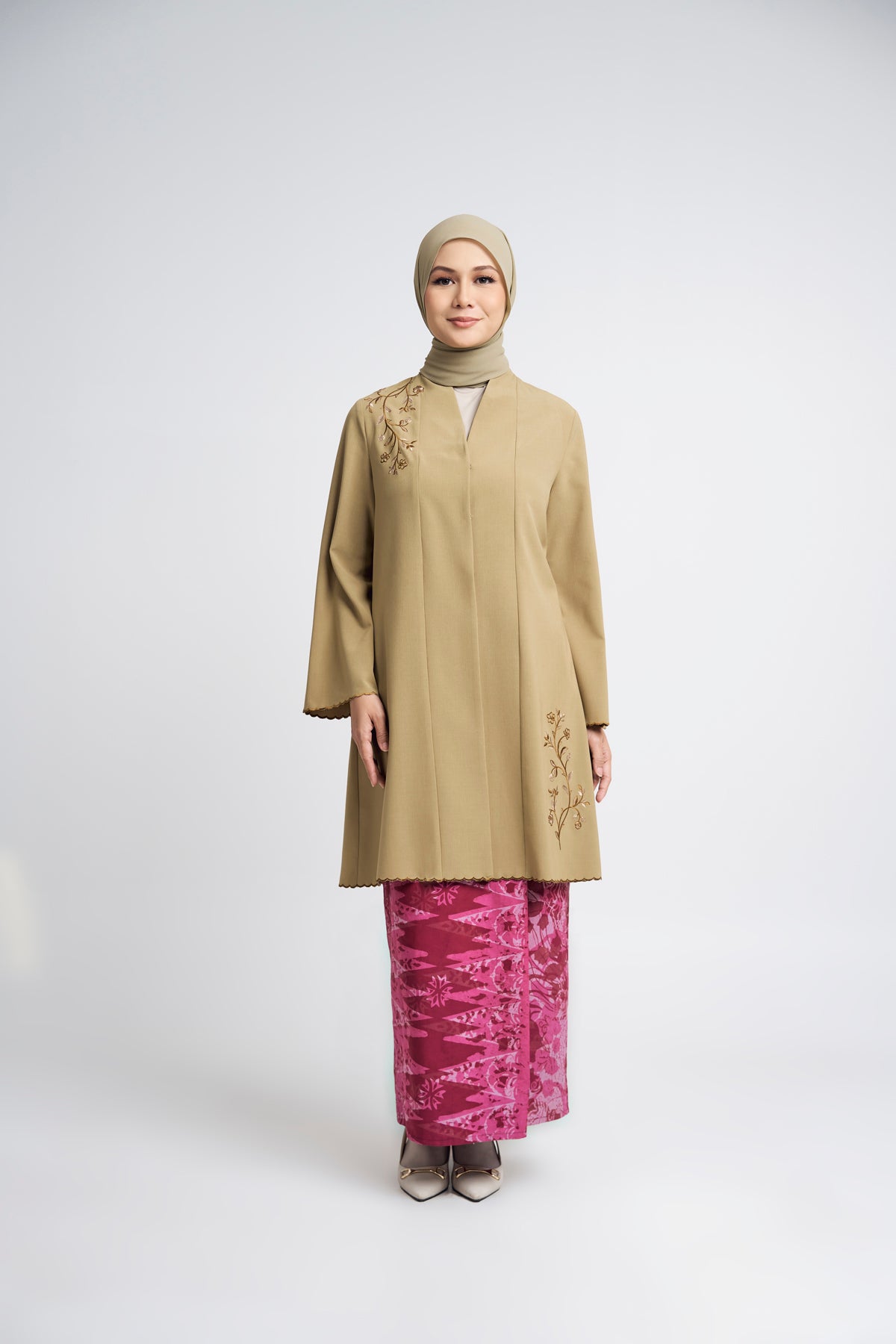 Nyonya Khatam Orked Kebaya - Moss Green