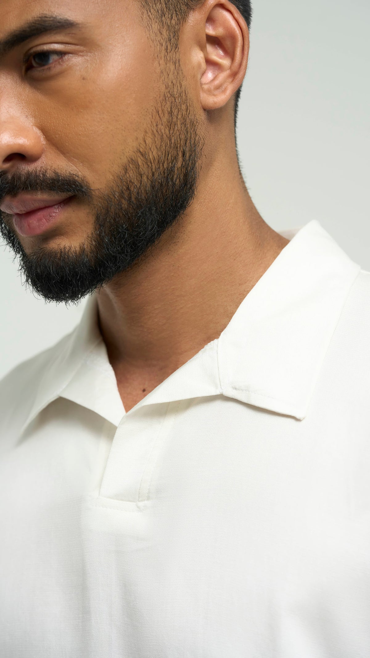 Tasor Loose Fit Open Collar Top - Off White