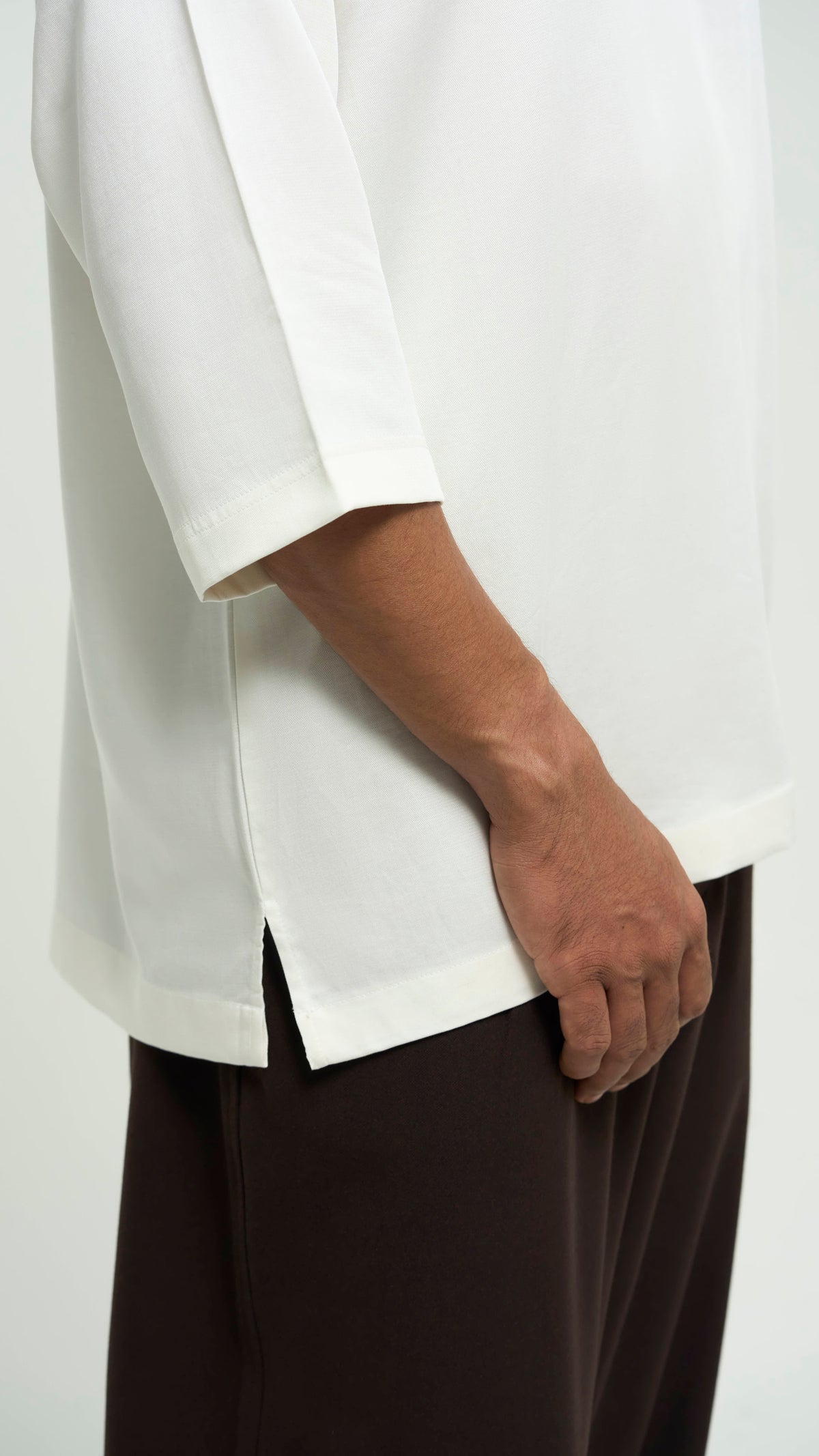 Tasor Loose Fit Open Collar Top - Off White