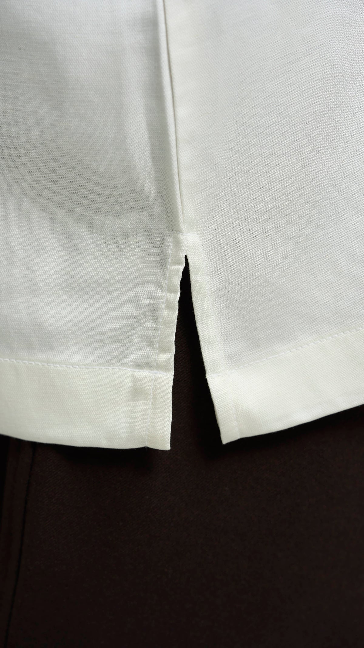 Tasor Loose Fit Open Collar Top - Off White