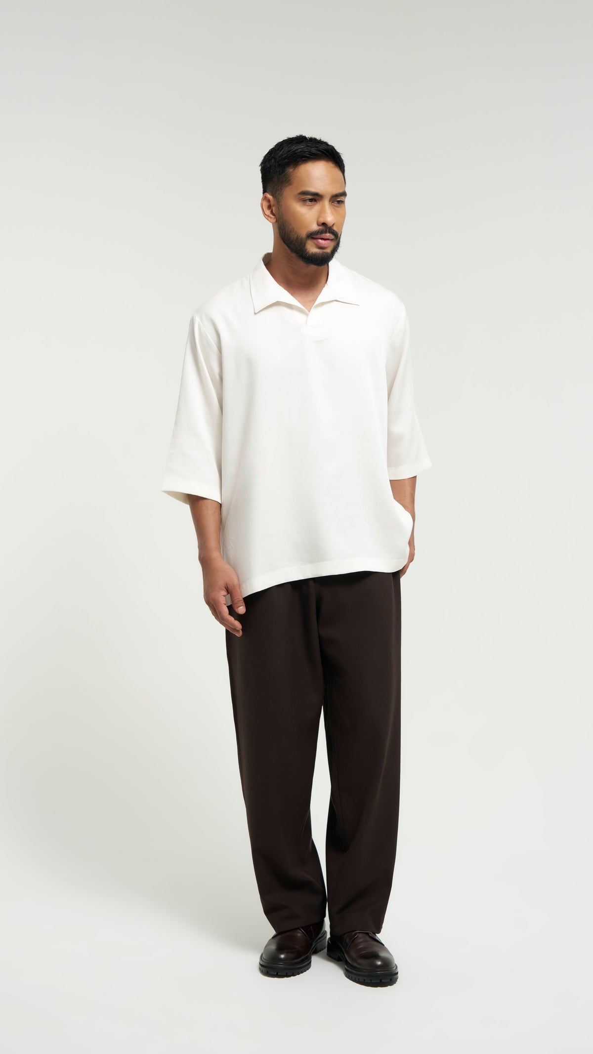 Tasor Loose Fit Open Collar Top - Off White