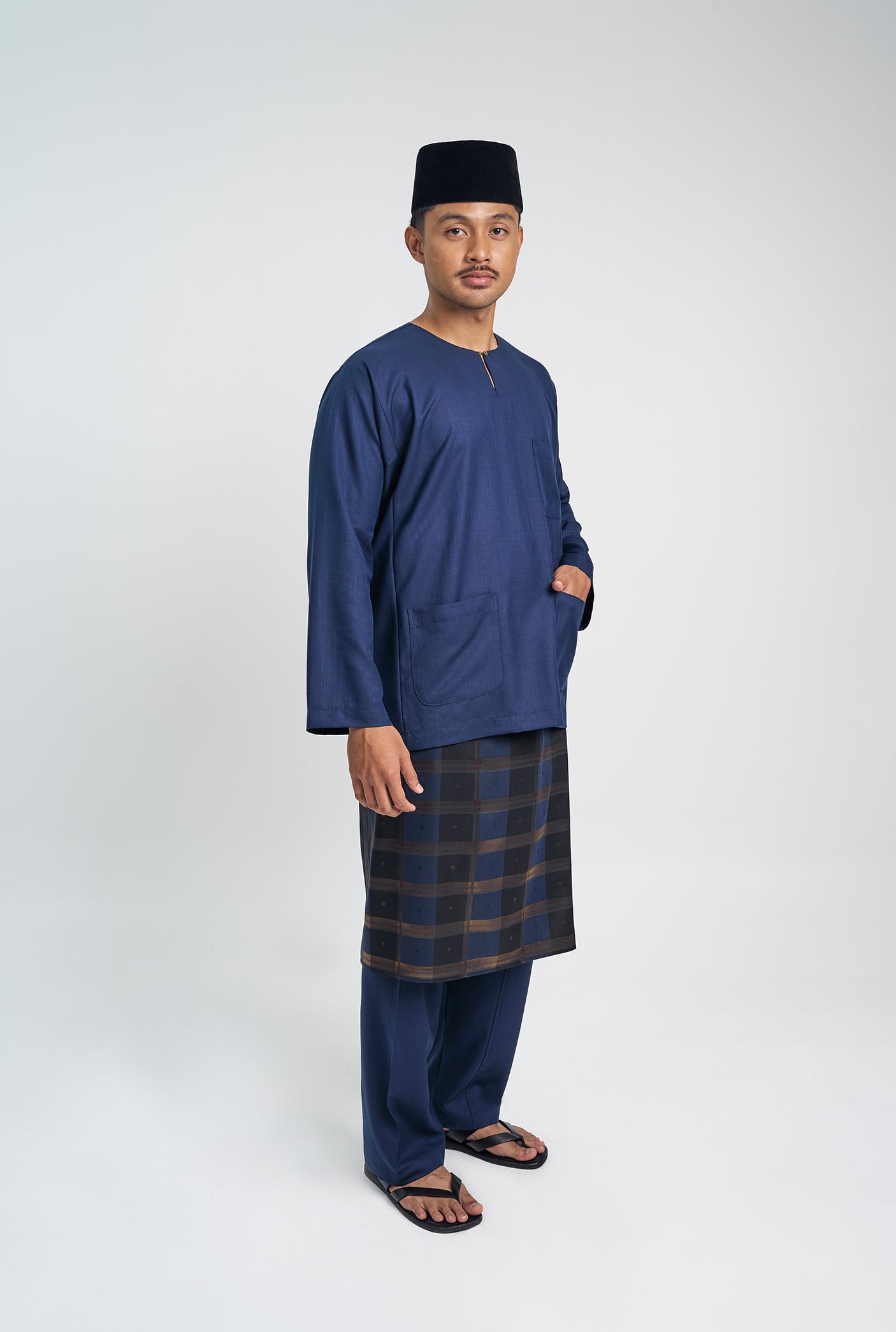 OG' Series Baju Melayu Teluk Belanga Klasik Seluar Ikat - Biru Gelap