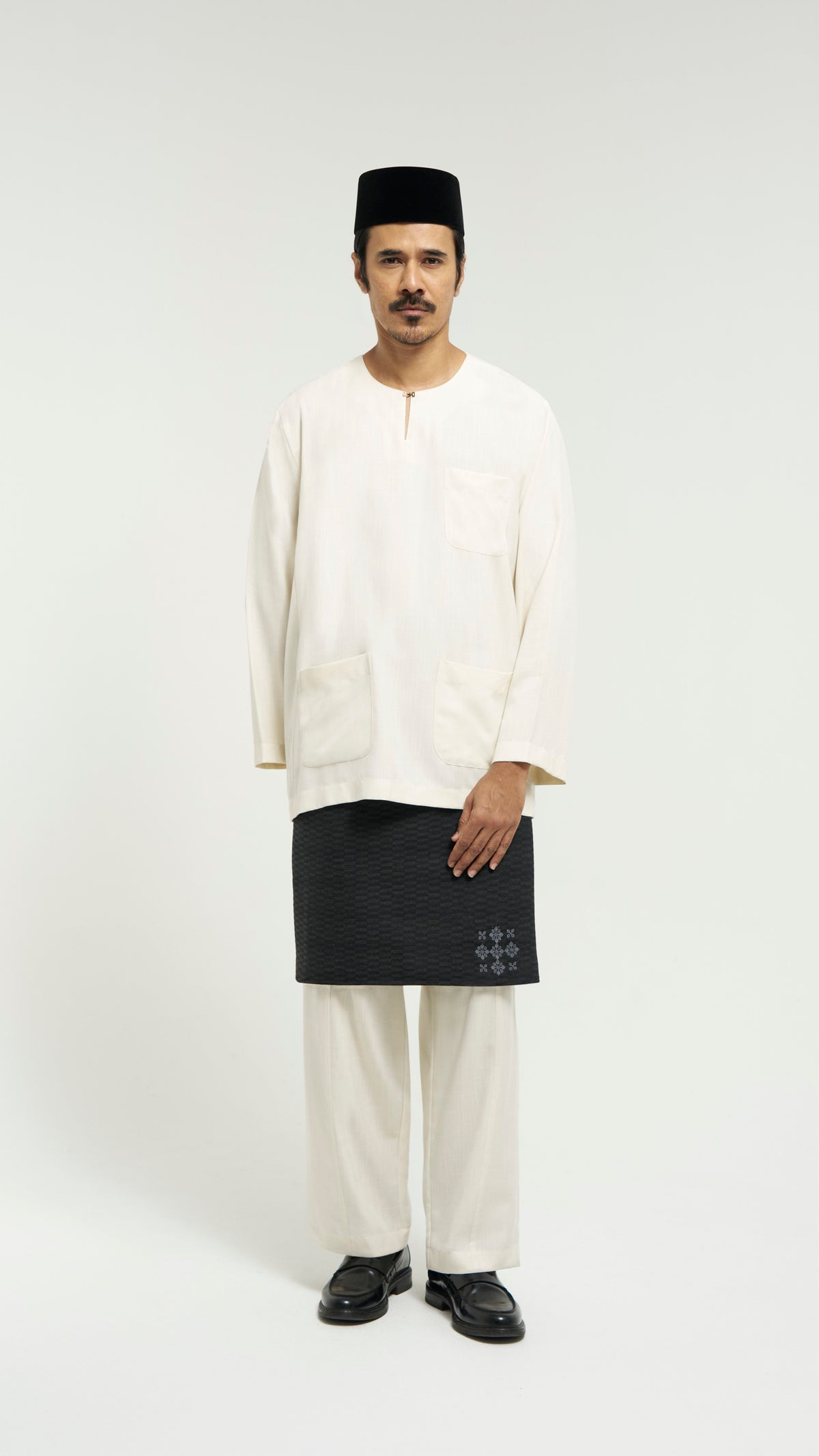 OG' Series Baju Melayu Teluk Belanga Klasik Seluar Moden - Putih Gading