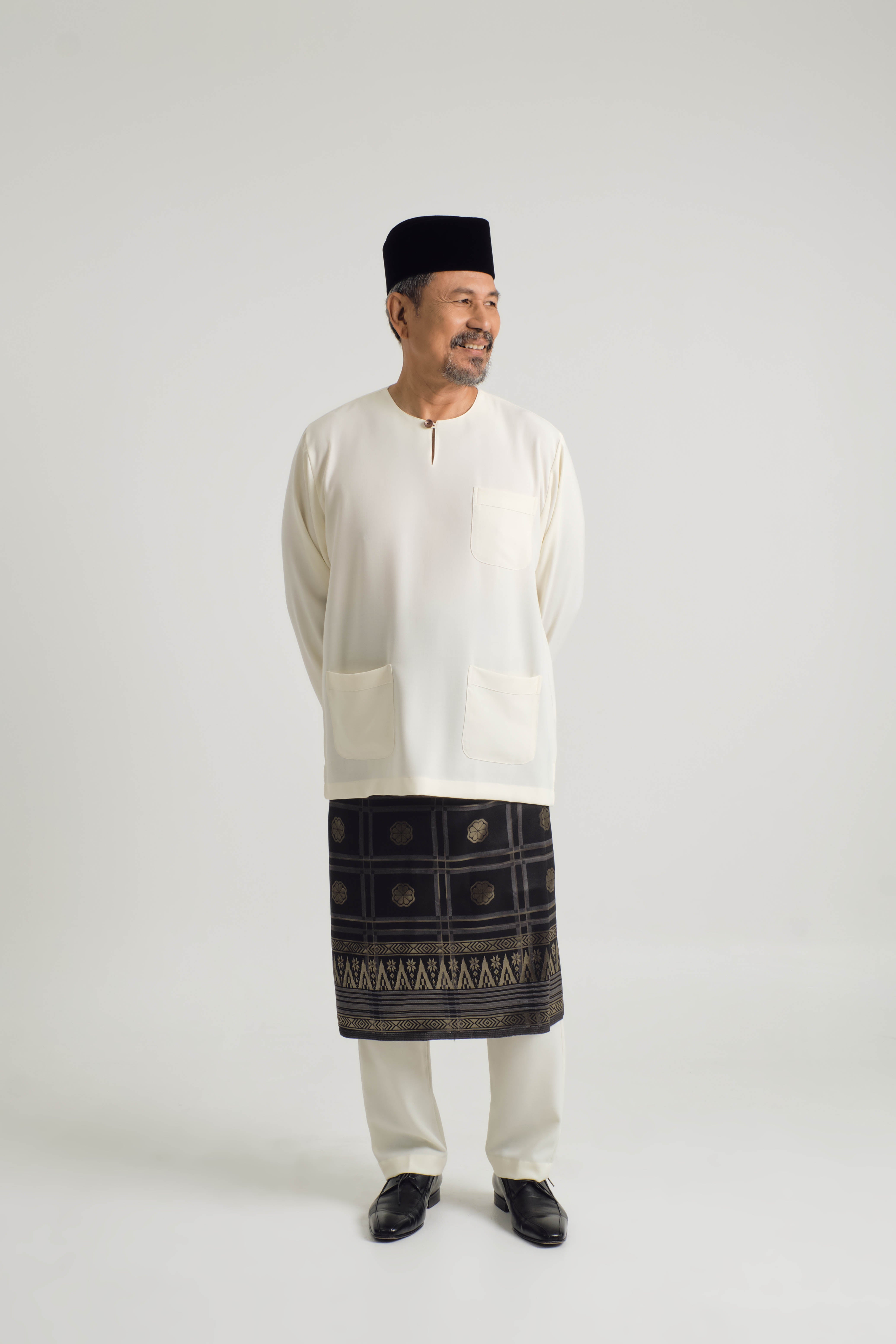 KHATAM x M.NASIR : Classic Fit Baju Melayu Teluk Belanga - Off White