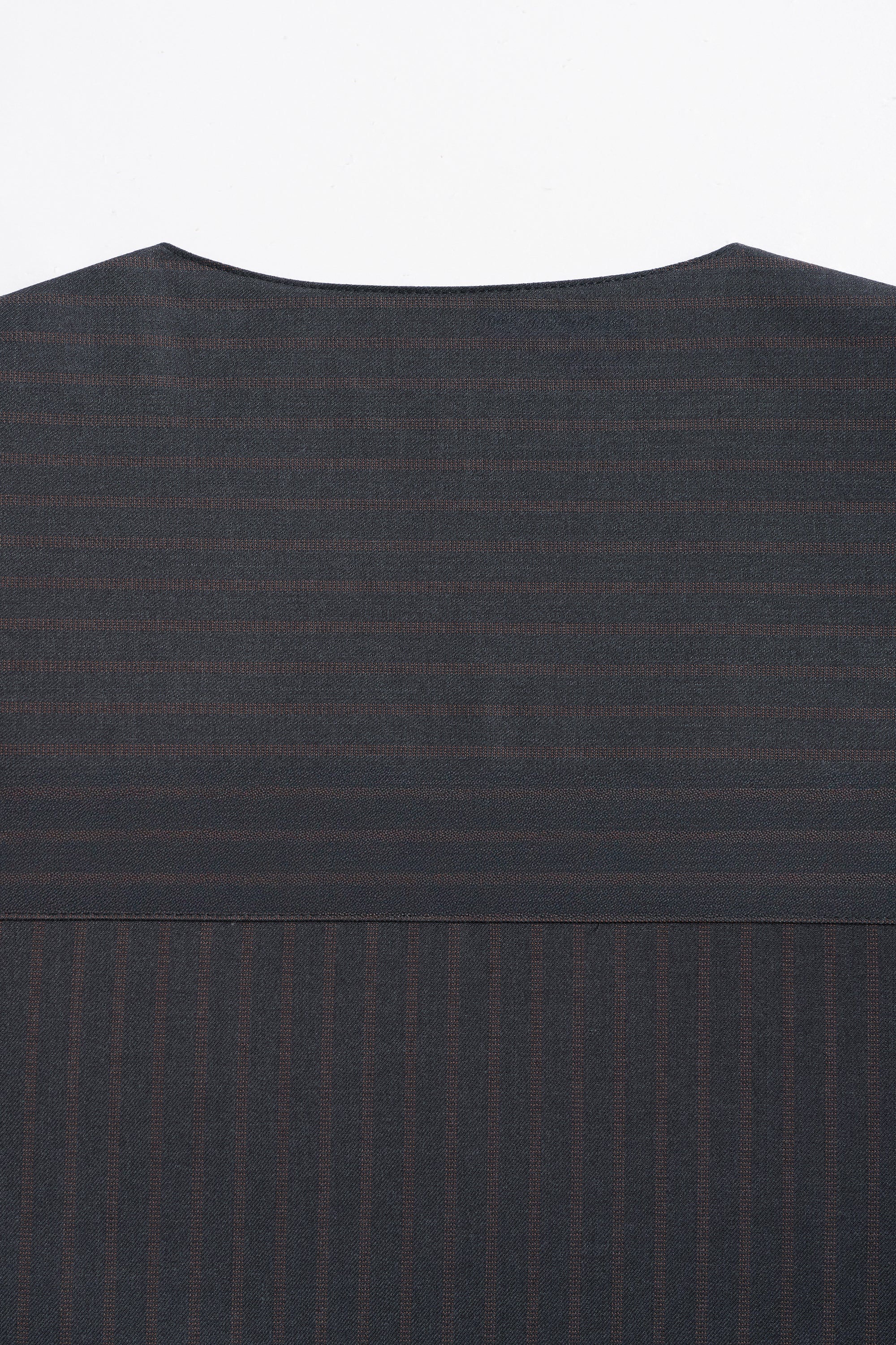 Pasak Modern Fit Top Quarter Sleeves - Deep Grey