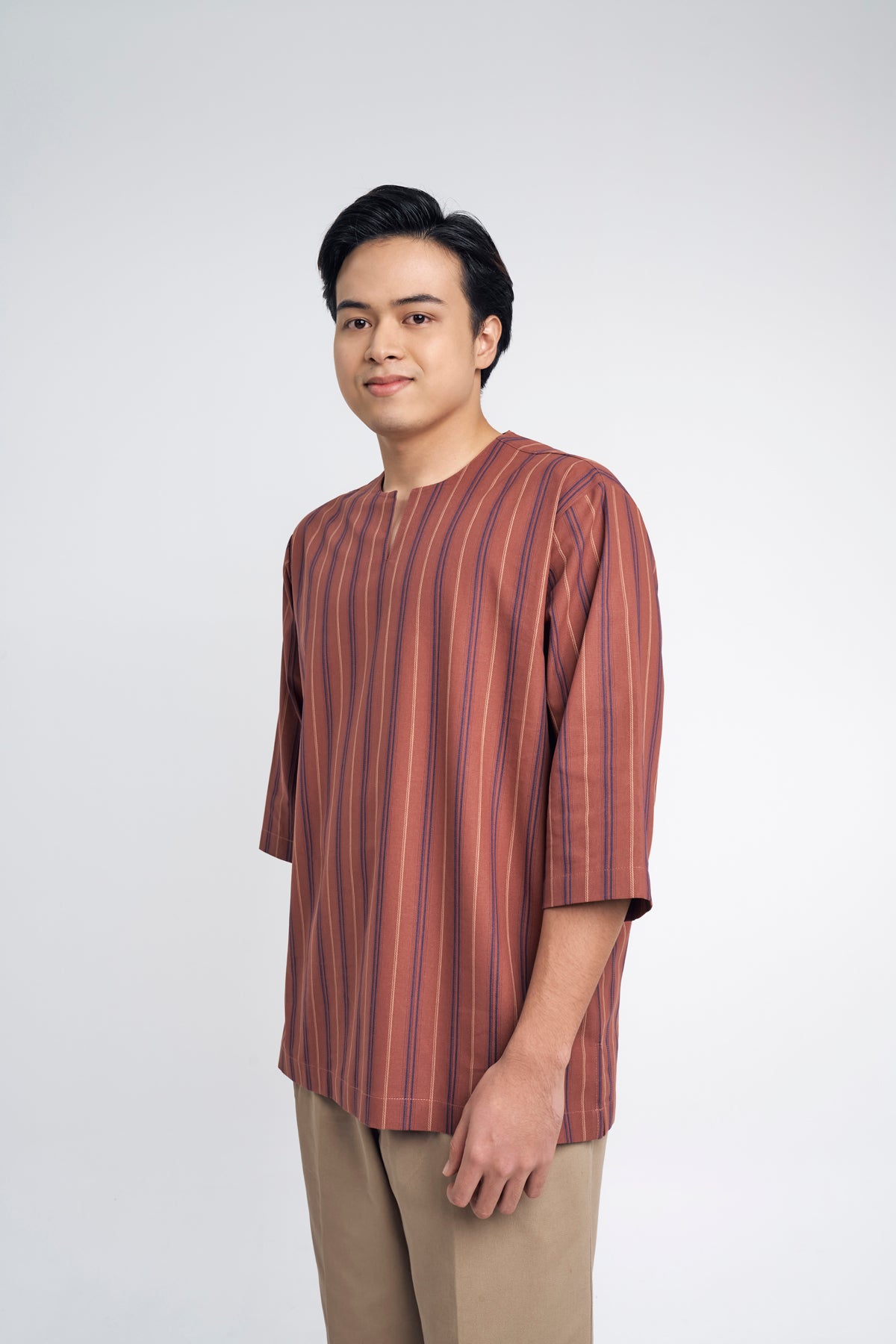 Palong Loose Fit Men Top Quarter - Auburn Brown