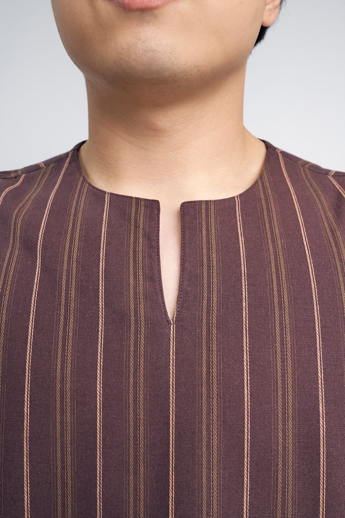 Palong Loose Fit Men Top Quarter - Dark Purple