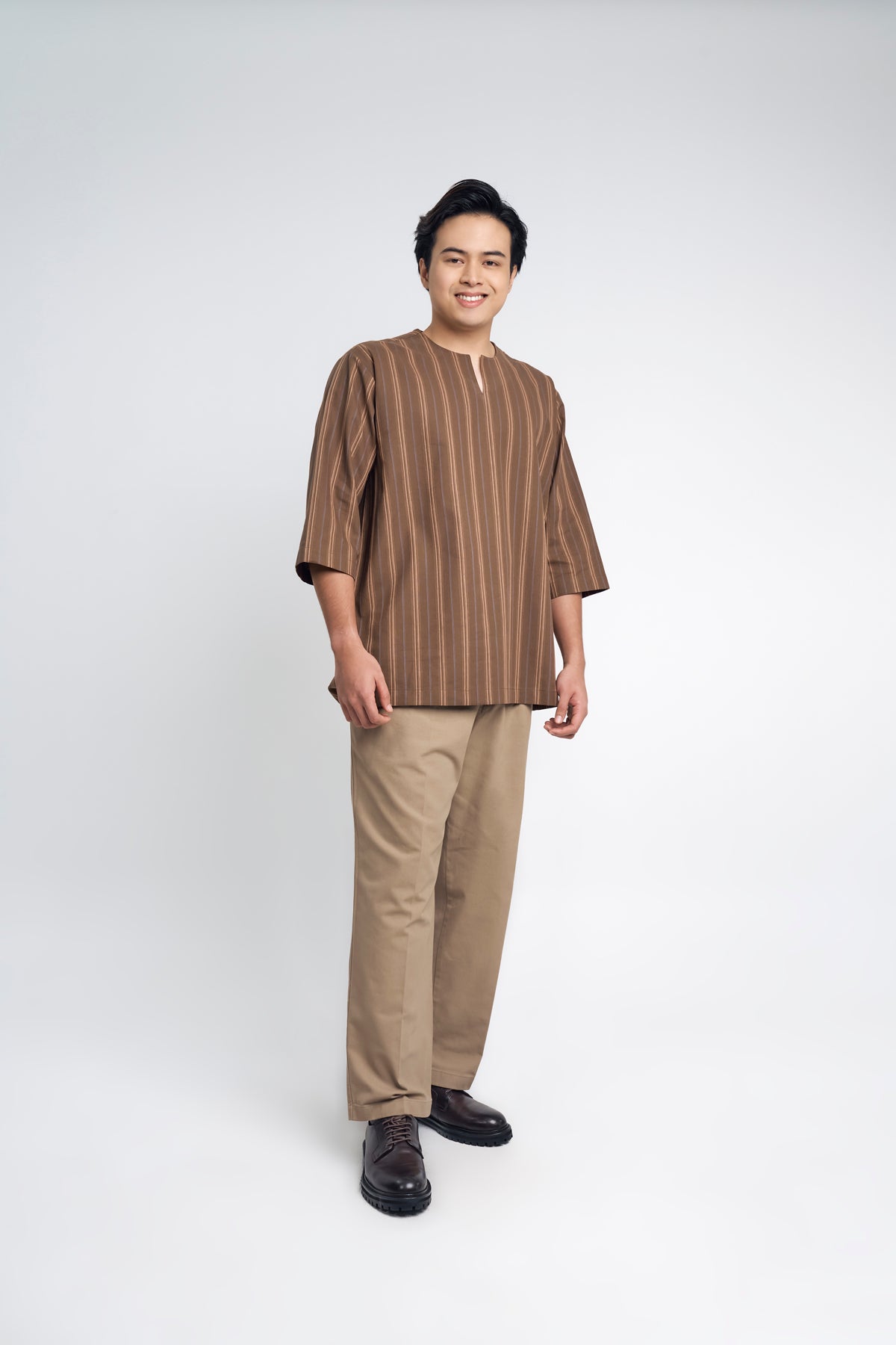 Palong Loose Fit Men Top Quarter - Walnut Brown