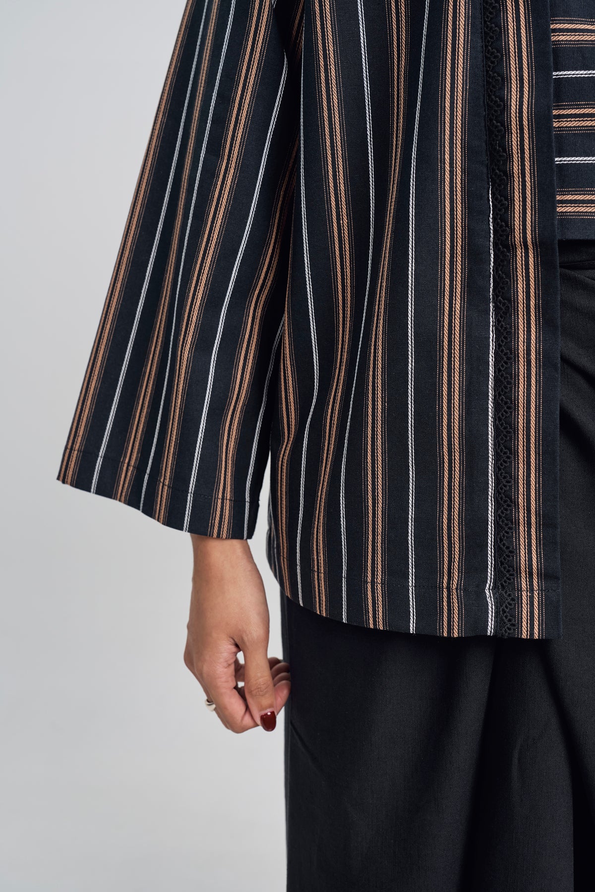 Palong Women Kebaya Pendek - Black