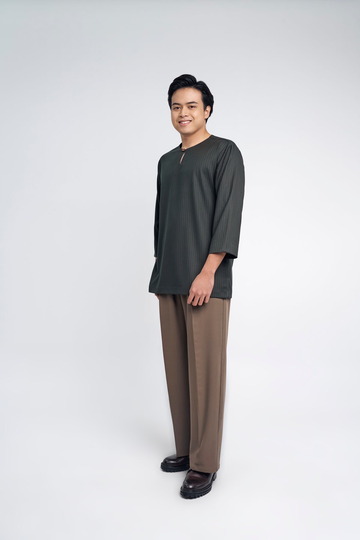 Pasak Modern Fit Top Quarter Sleeves - Dark Green