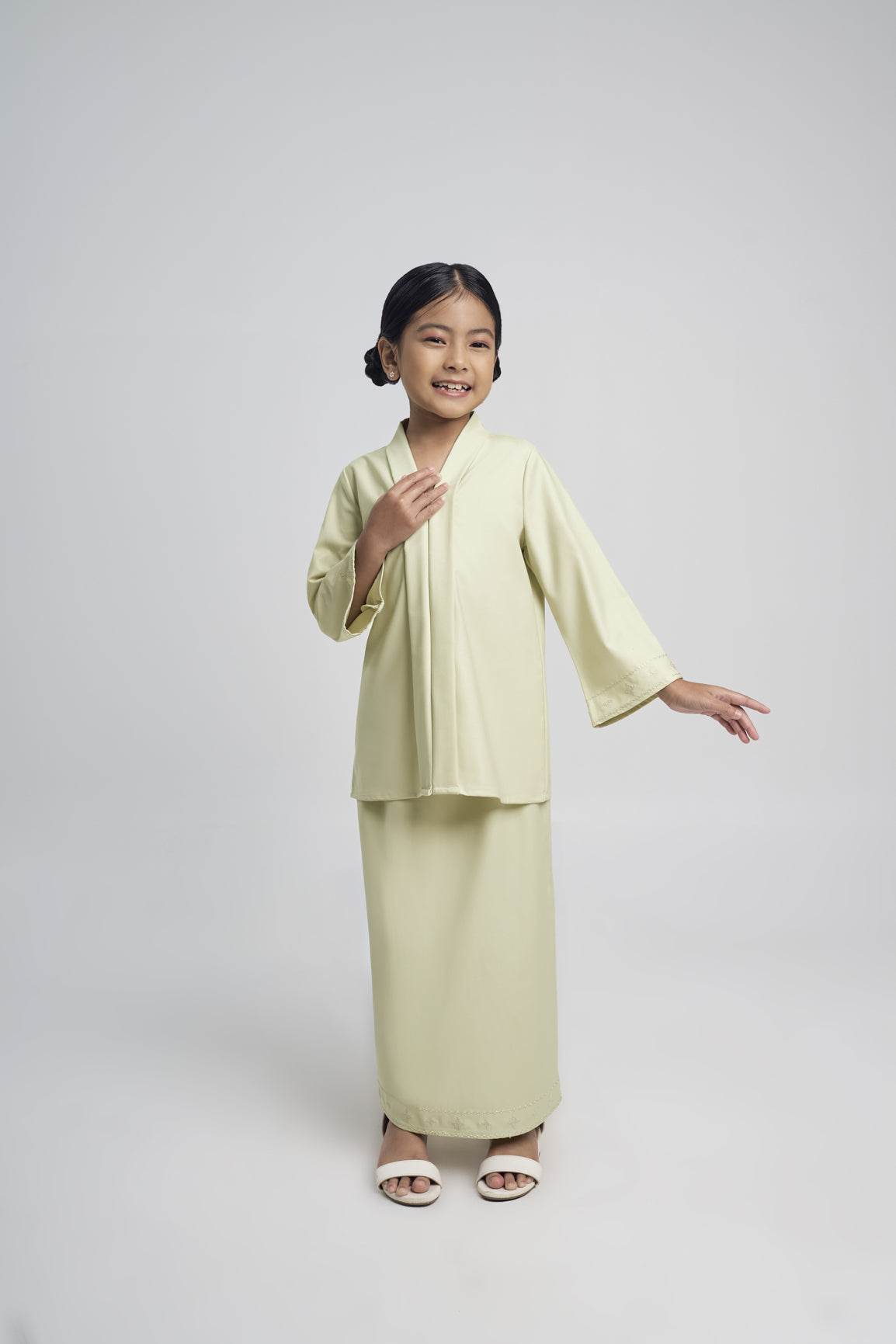 Patawali Girl Kebaya - Honeydew