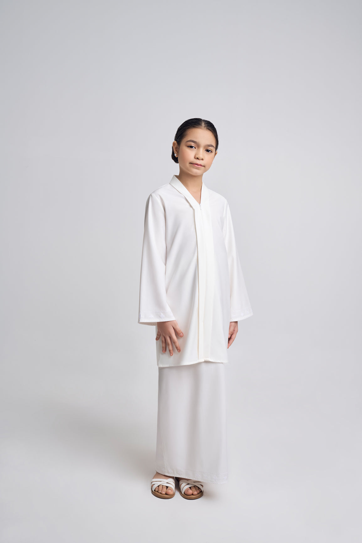 Patawali Girl Kebaya - Antique White