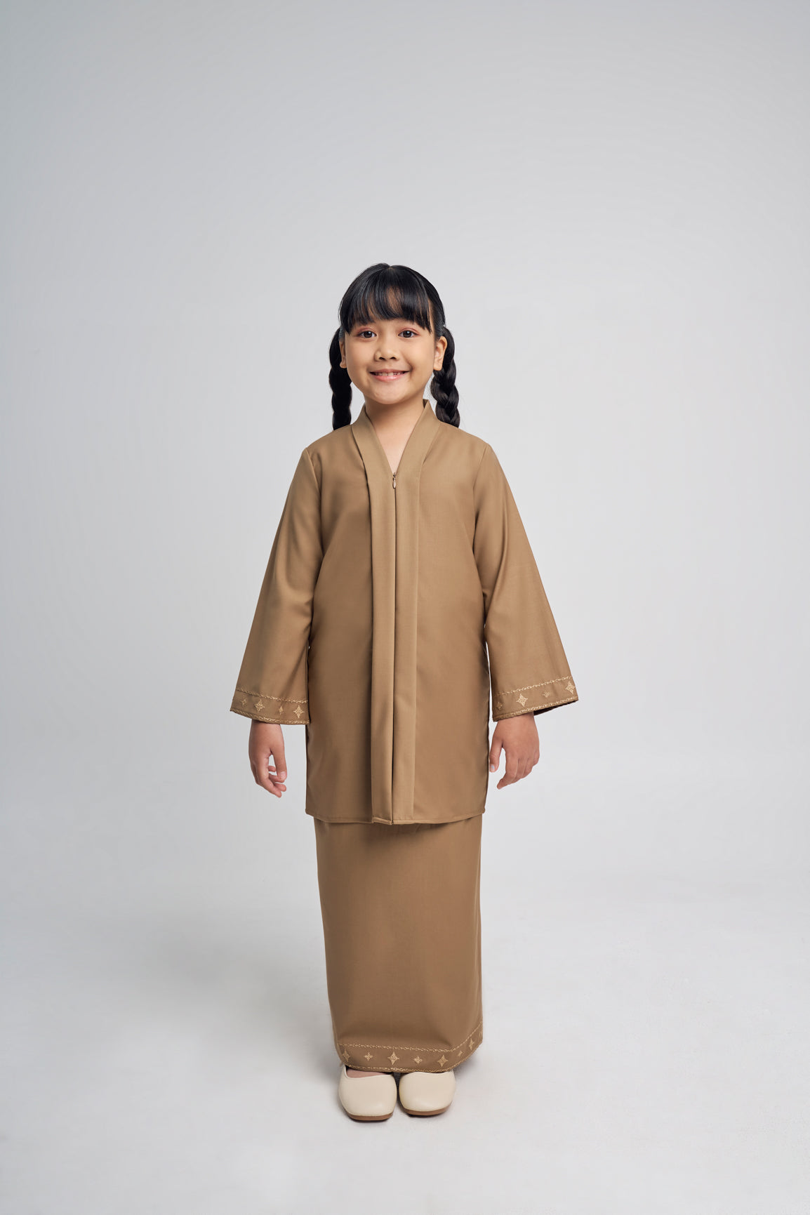 Patawali Girl Kebaya - Hazel Brown