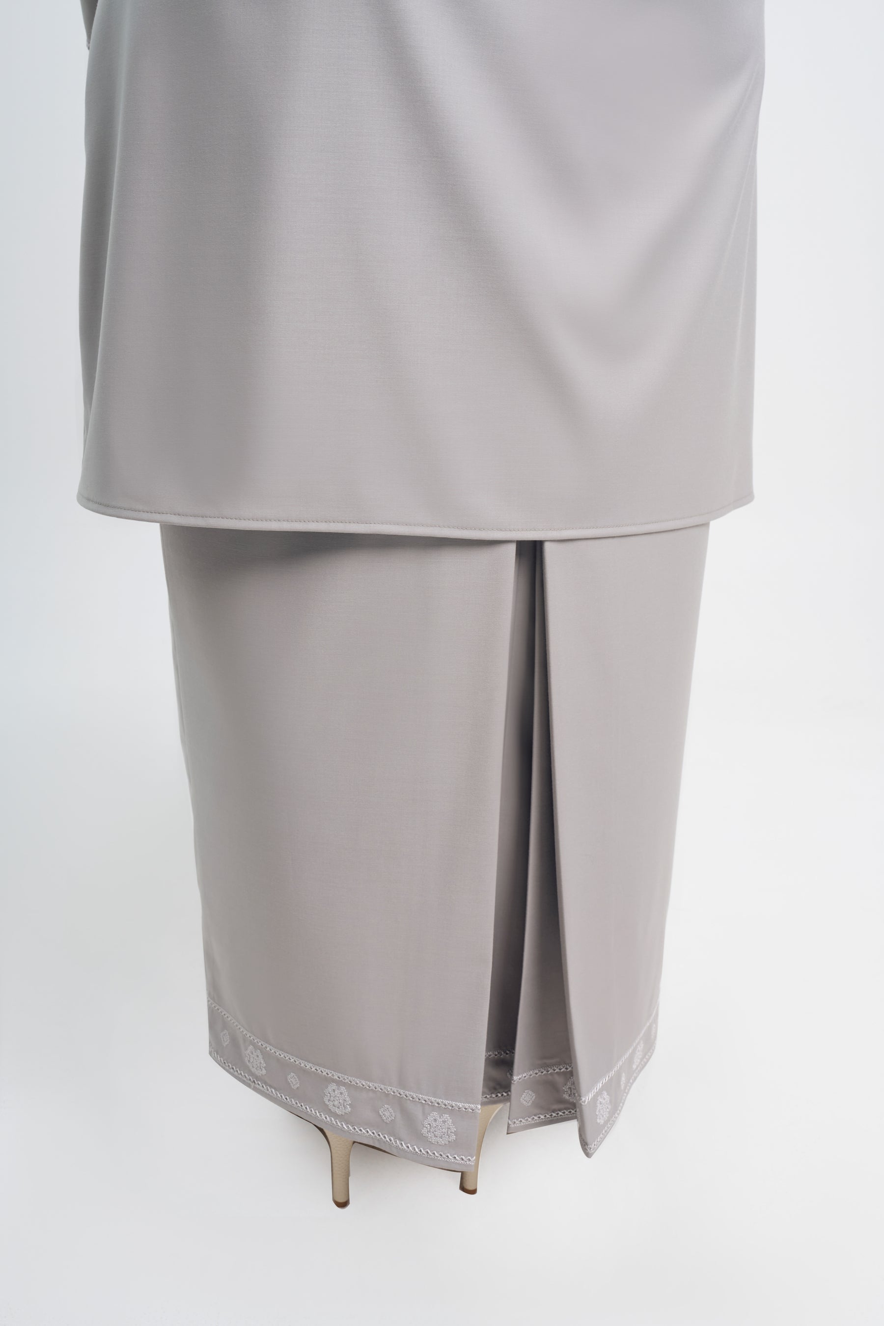 Patawali Baju Kebaya - Ash Grey