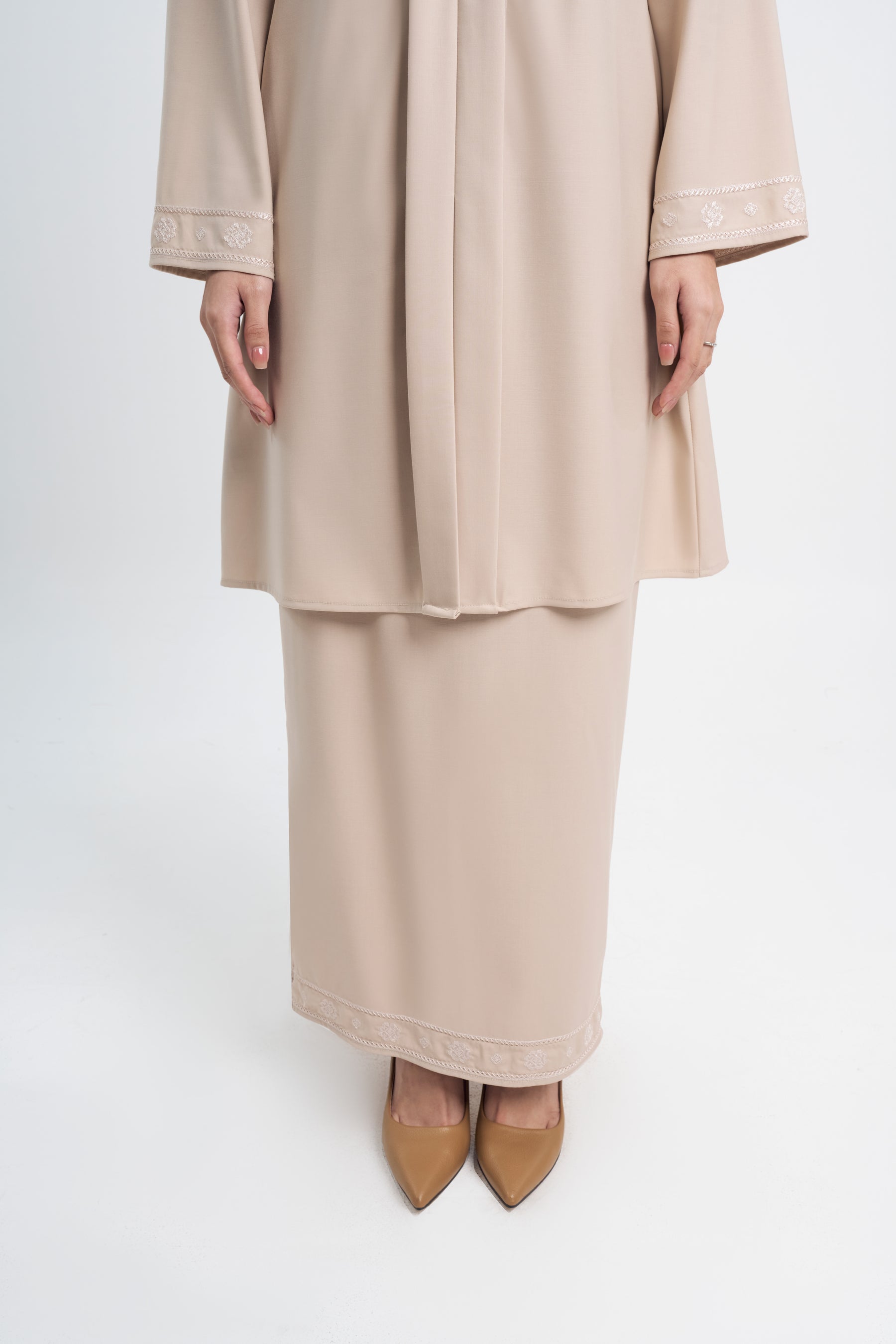 Patawali Baju Kebaya - Beige