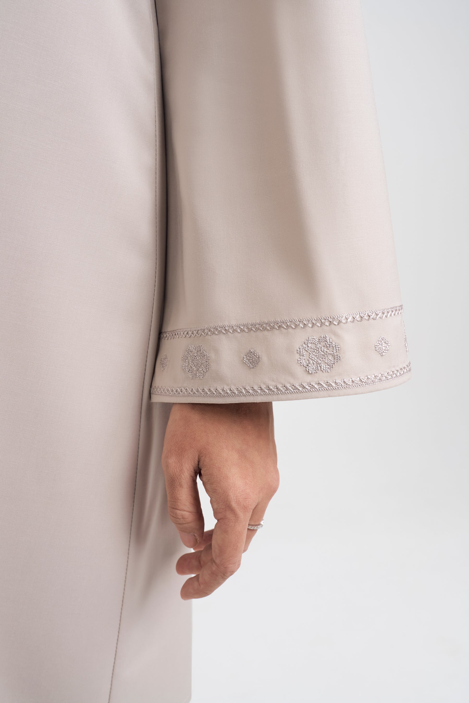 Patawali Baju Kebaya - Light Taupe