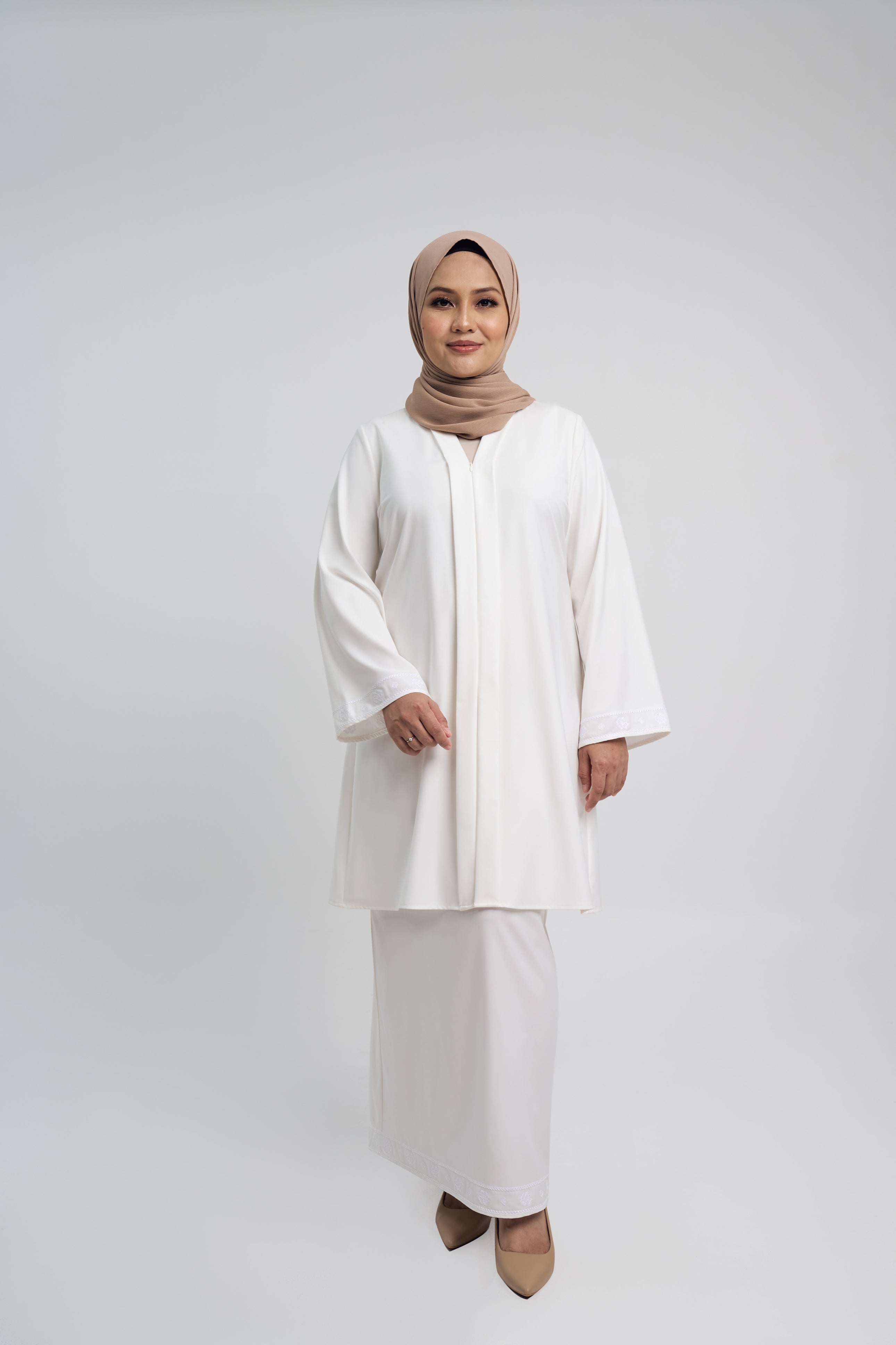 Patawali Baju Kebaya - Antique White
