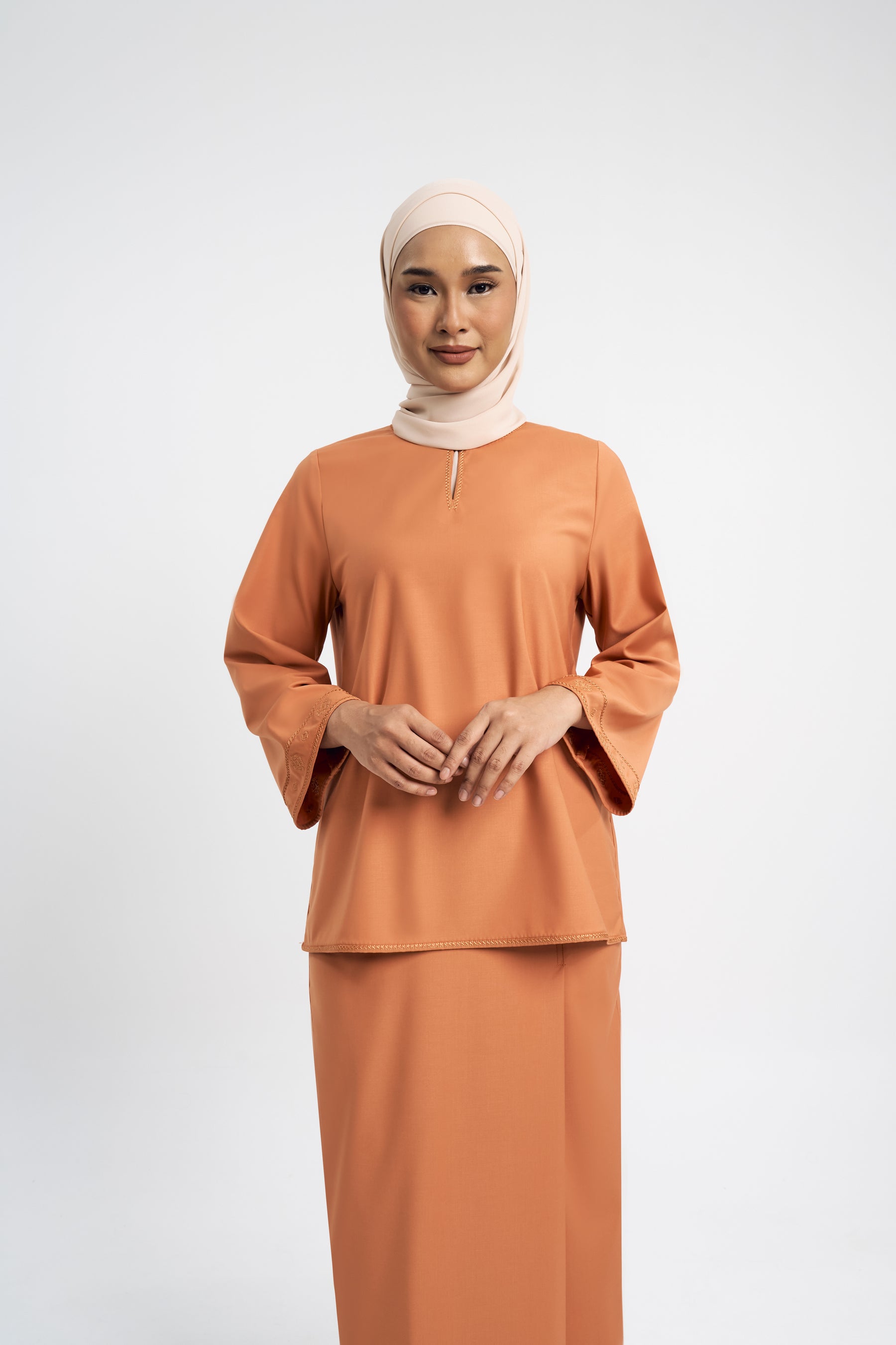 Patawali Baju Kurung - Apricot