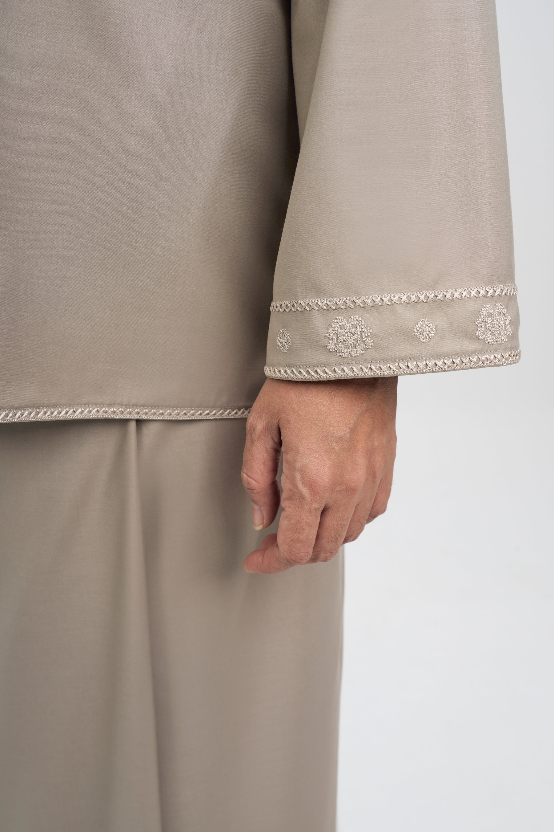 Patawali Baju Kurung - Light Olive