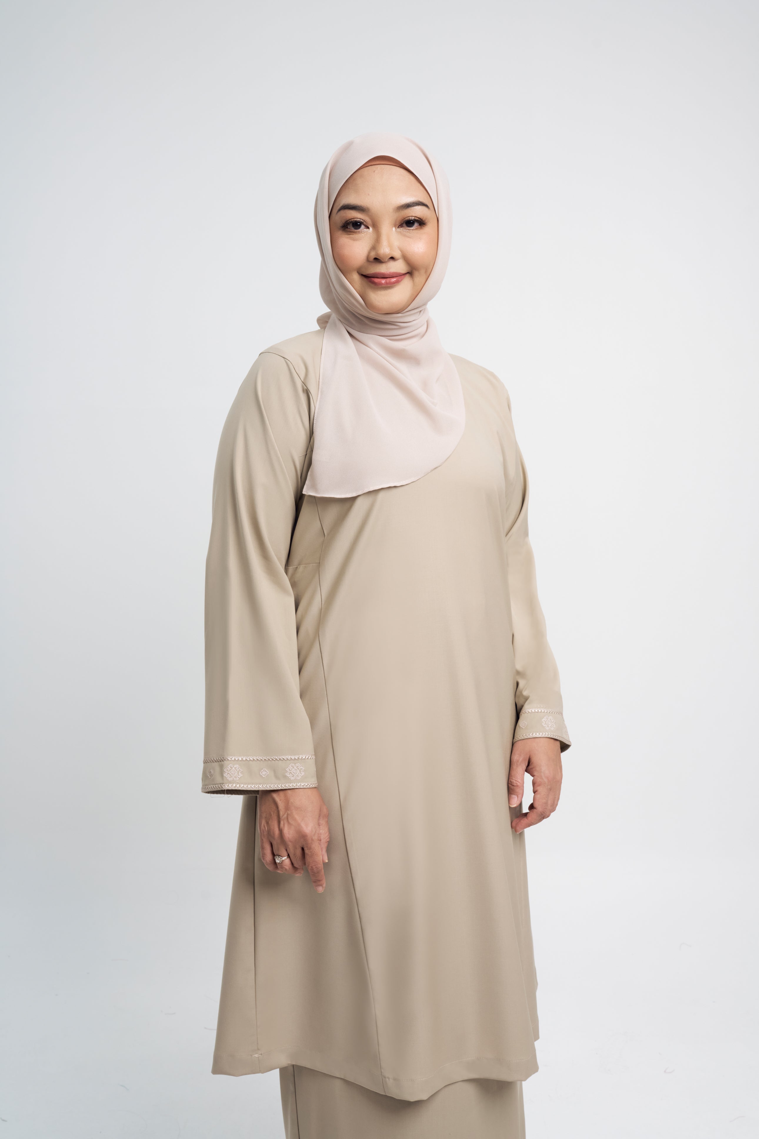 Patawali Baju Kurung Riau - Light Khaki