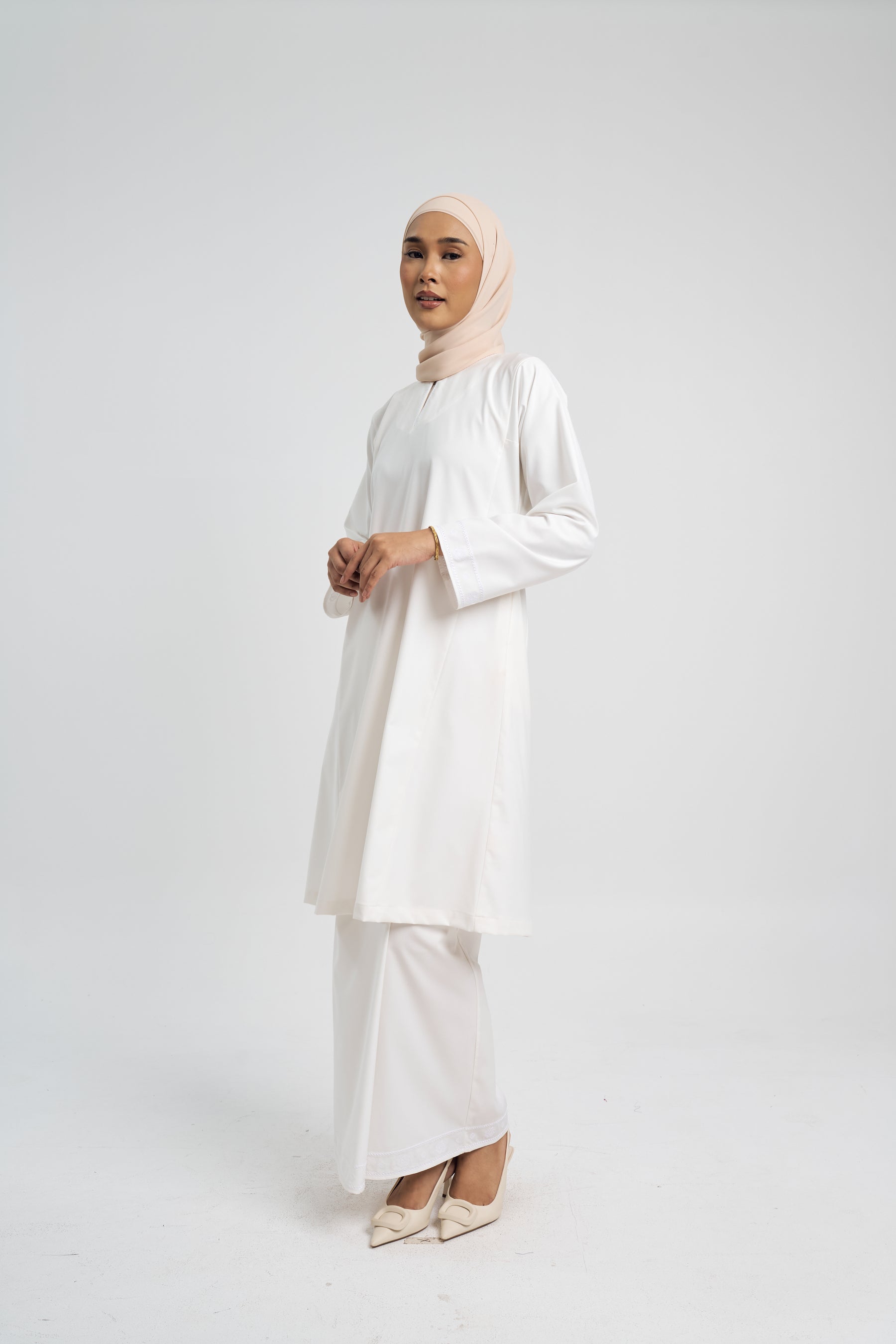 Patawali Baju Kurung Riau - Antique White