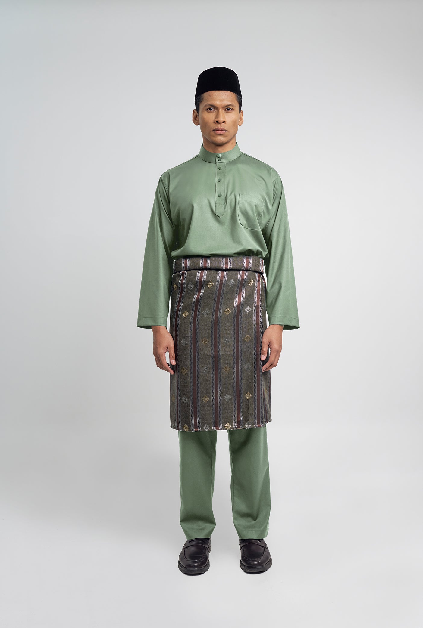 Patawali Classic Fit Baju Melayu Cekak Musang - Grass Green