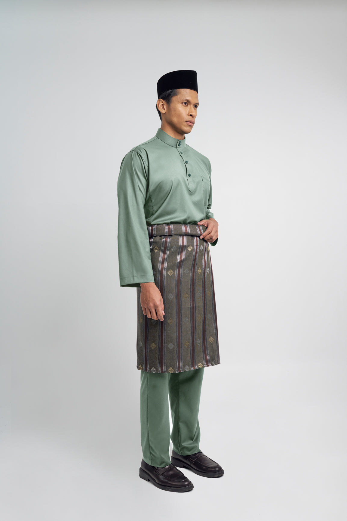 Patawali Classic Fit Baju Melayu Cekak Musang - Grass Green