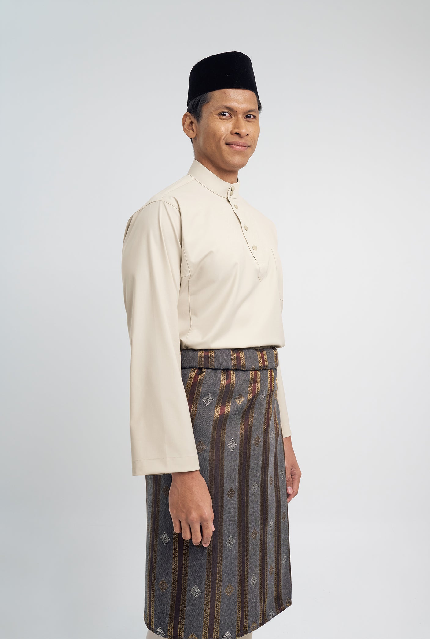Patawali Classic Fit Baju Melayu Cekak Musang - Beige