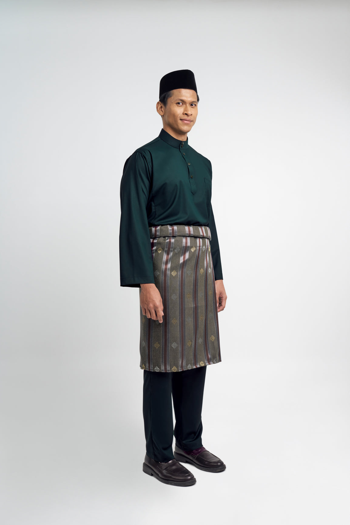 Patawali Classic Fit Baju Melayu Cekak Musang - Deep Green